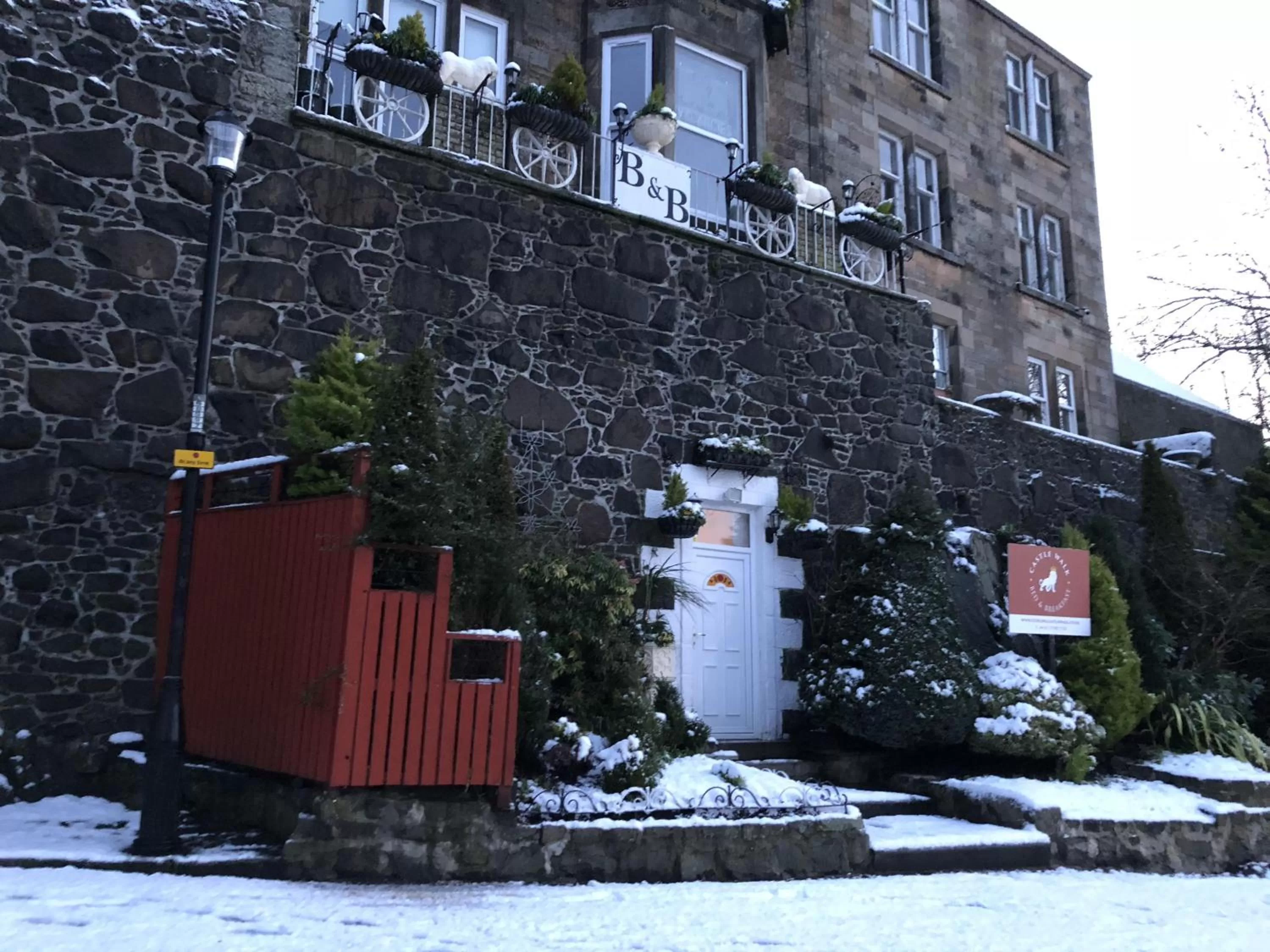 Property building in Castle Walk Bed & Breakfast