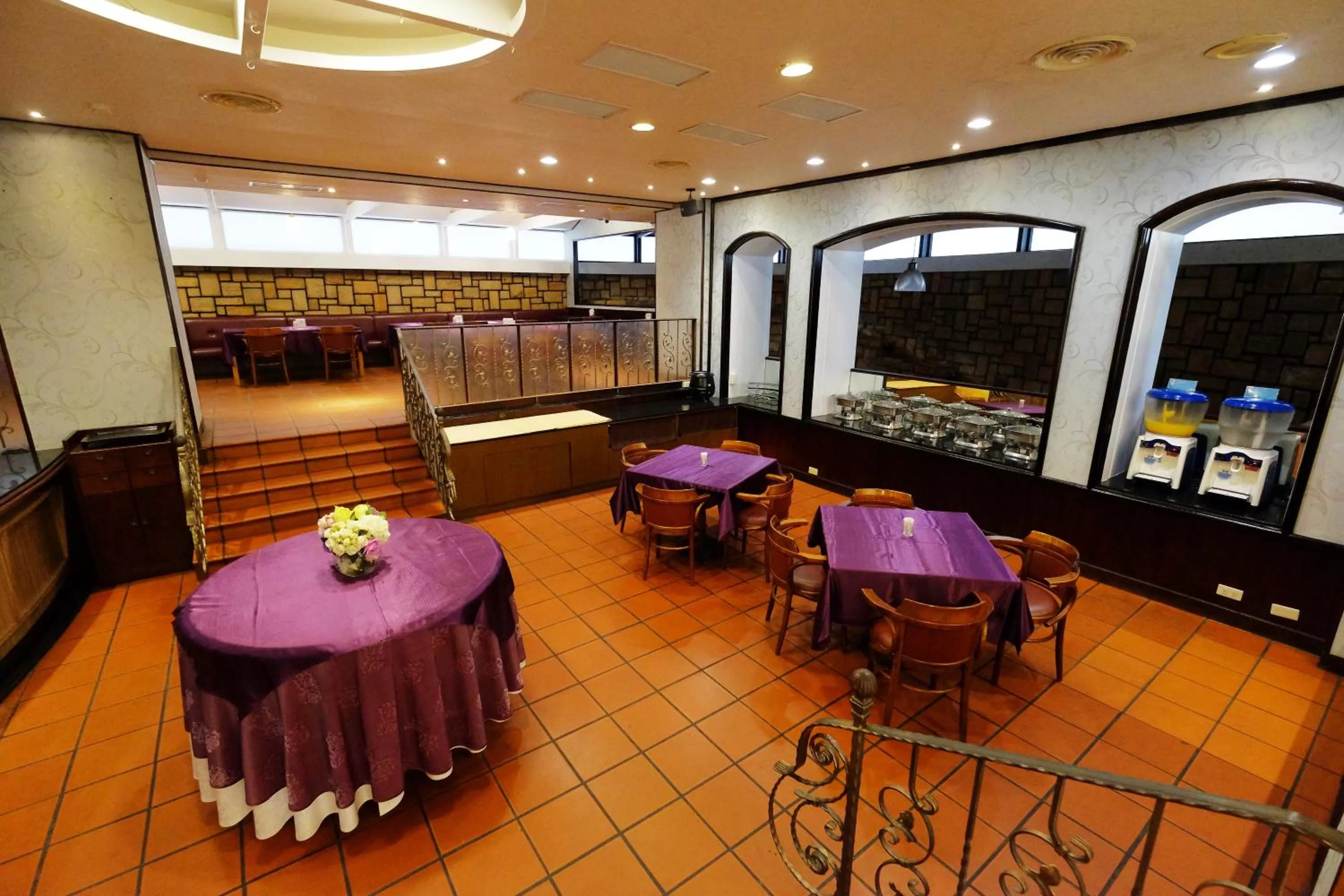 Breakfast in Dynasty Hotel