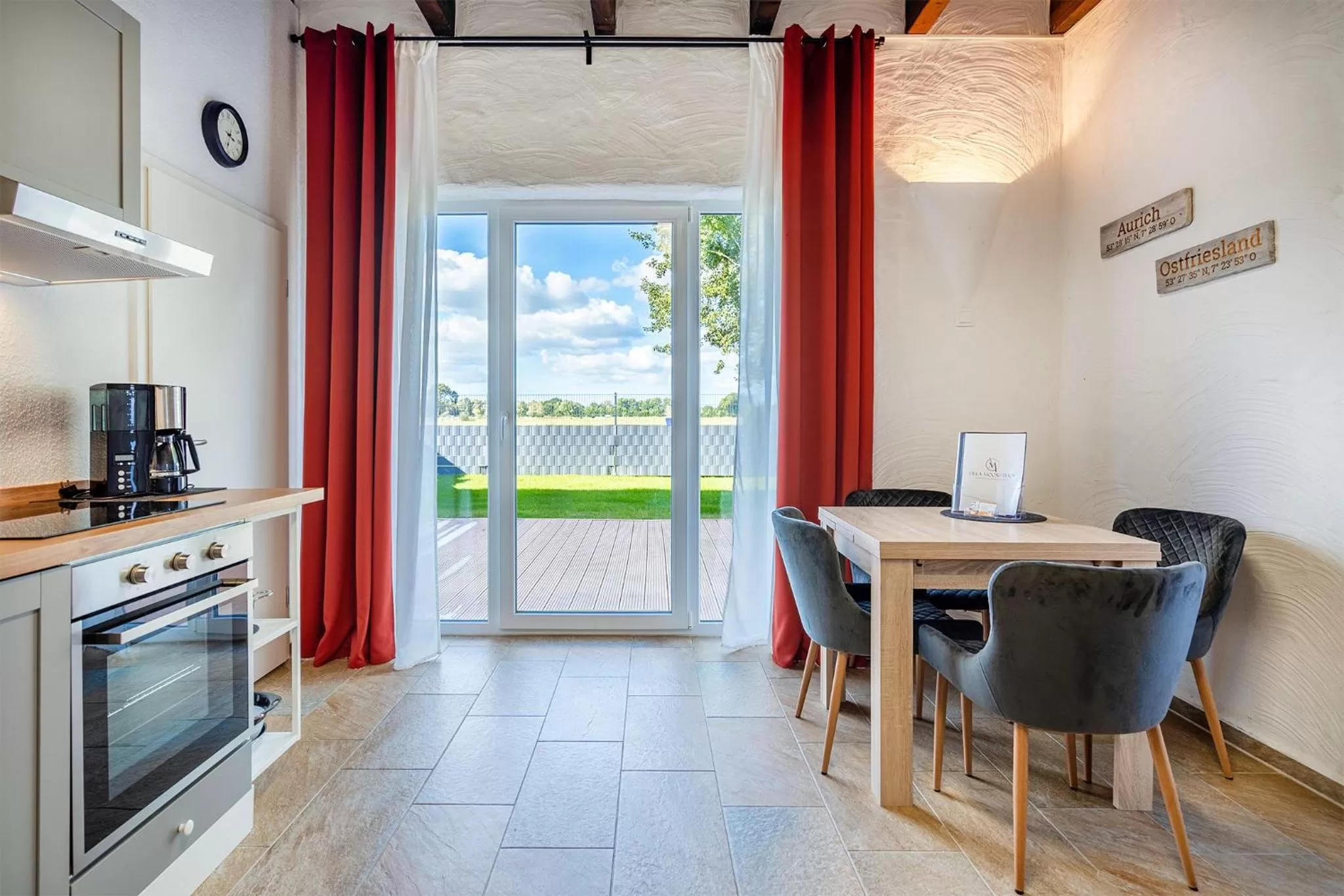 Kitchen or kitchenette in Villa Moorstern