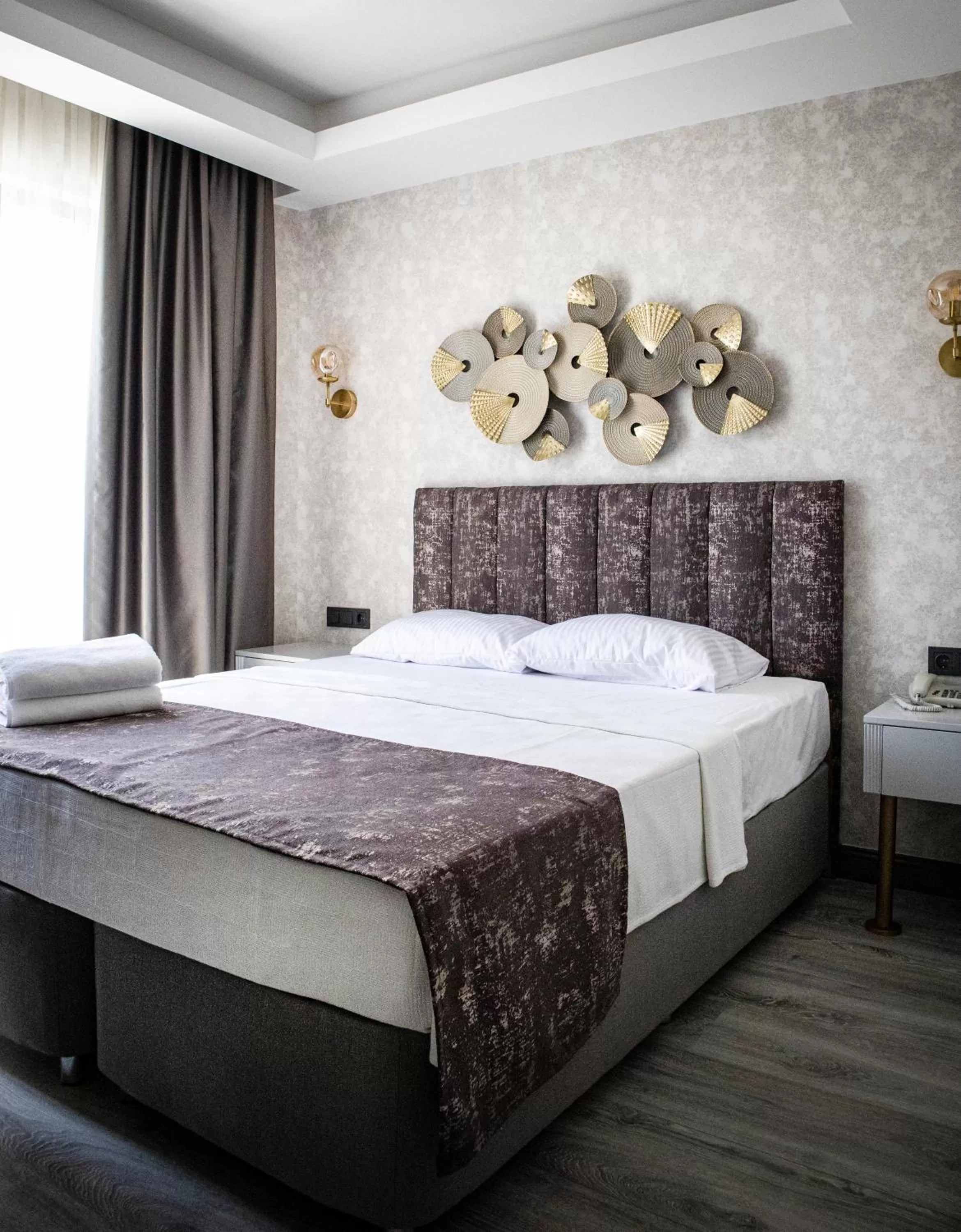 Bed in Avion Suite Hotel