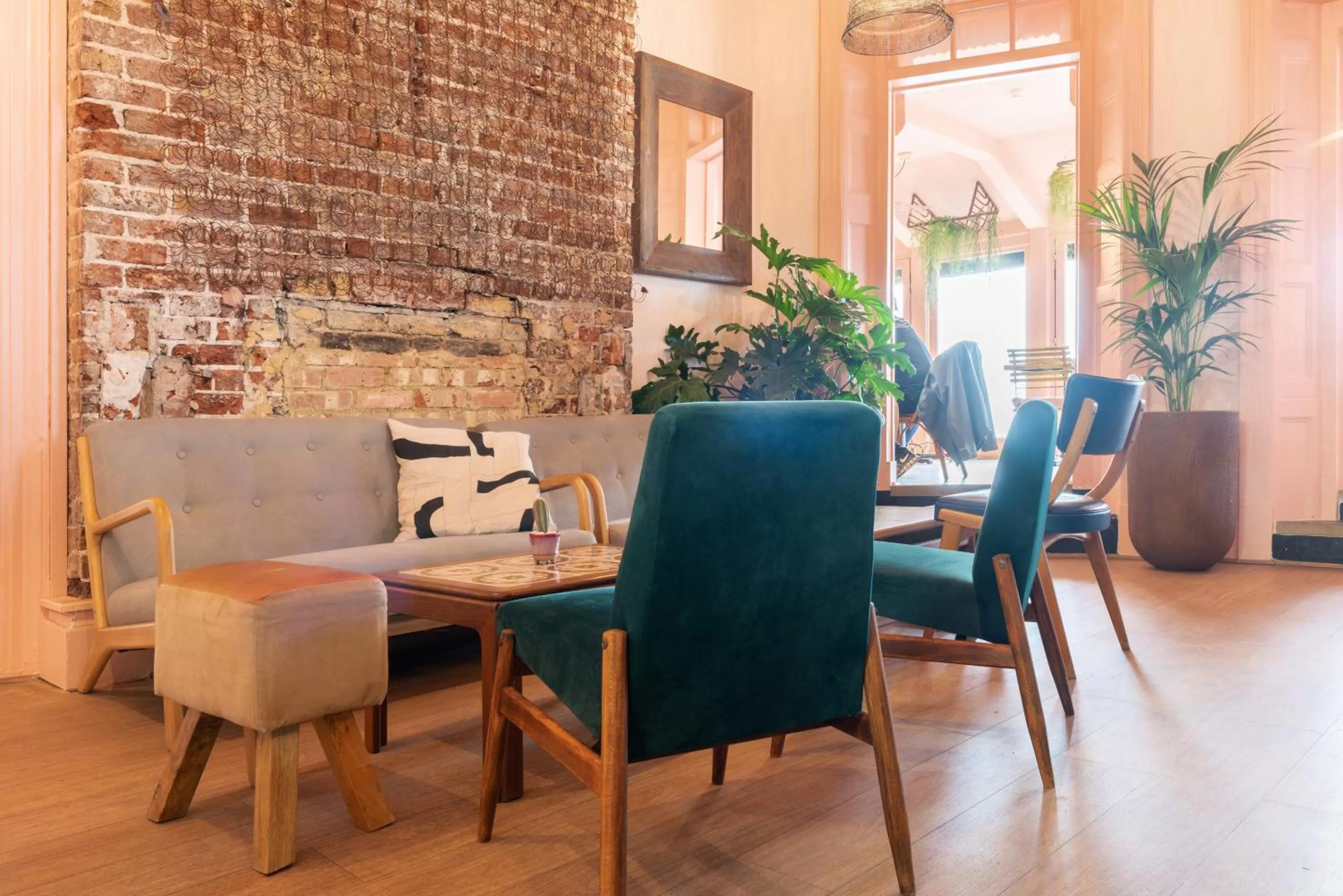 Restaurant/places to eat in West Beach Hotel Brighton