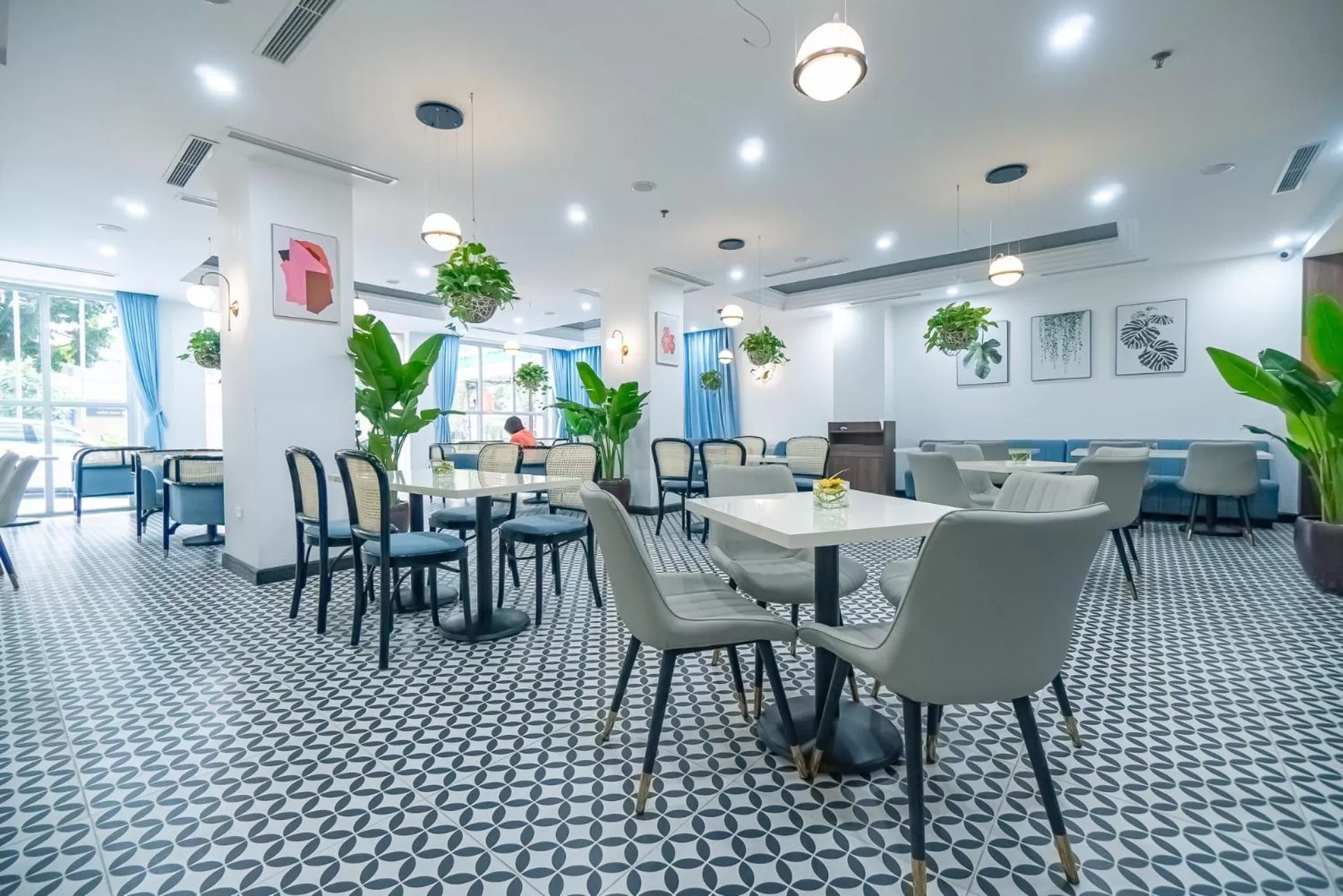 Restaurant/places to eat in Bao Son International Hotel