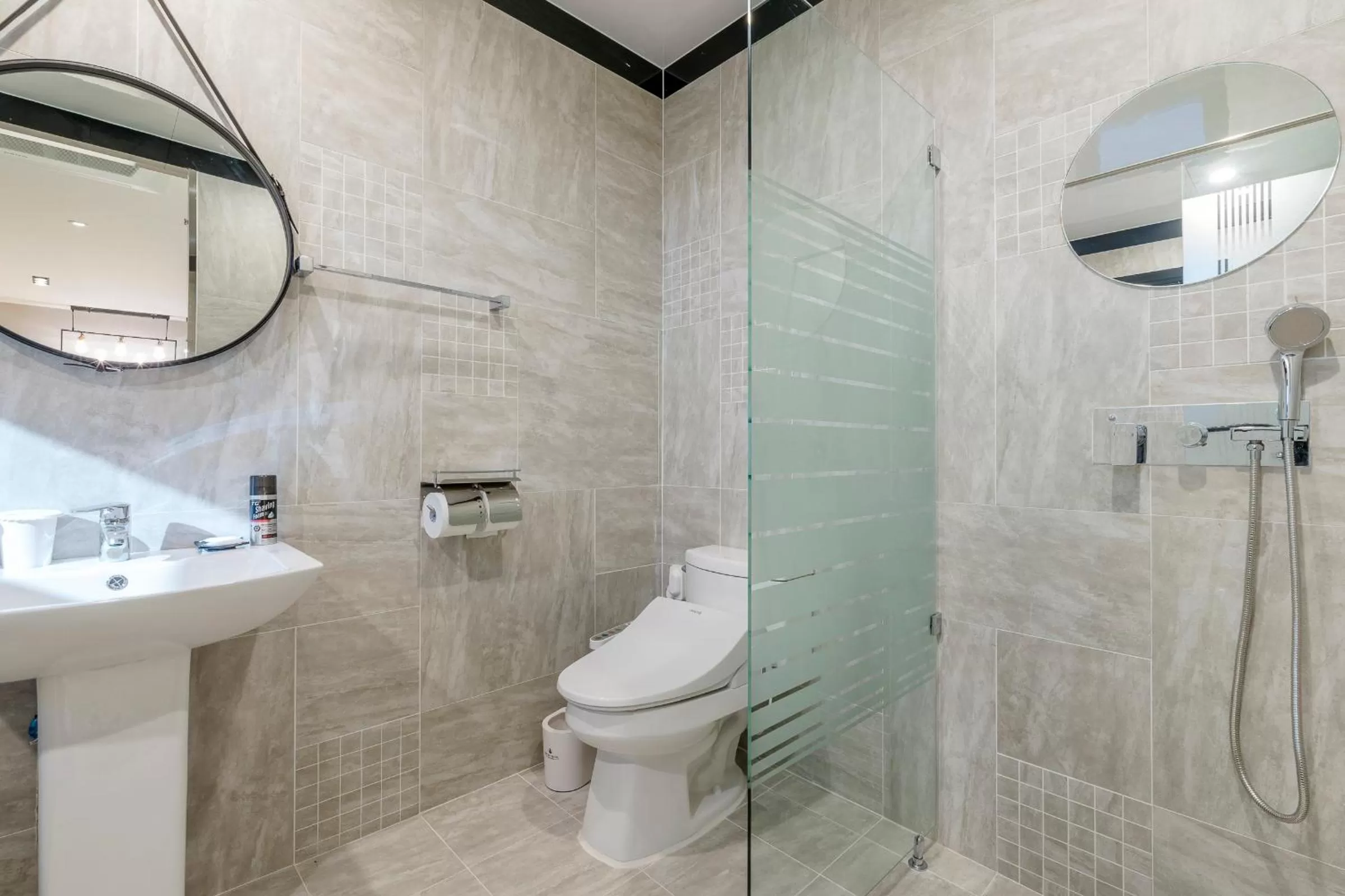 Toilet in Air Sky Hotel