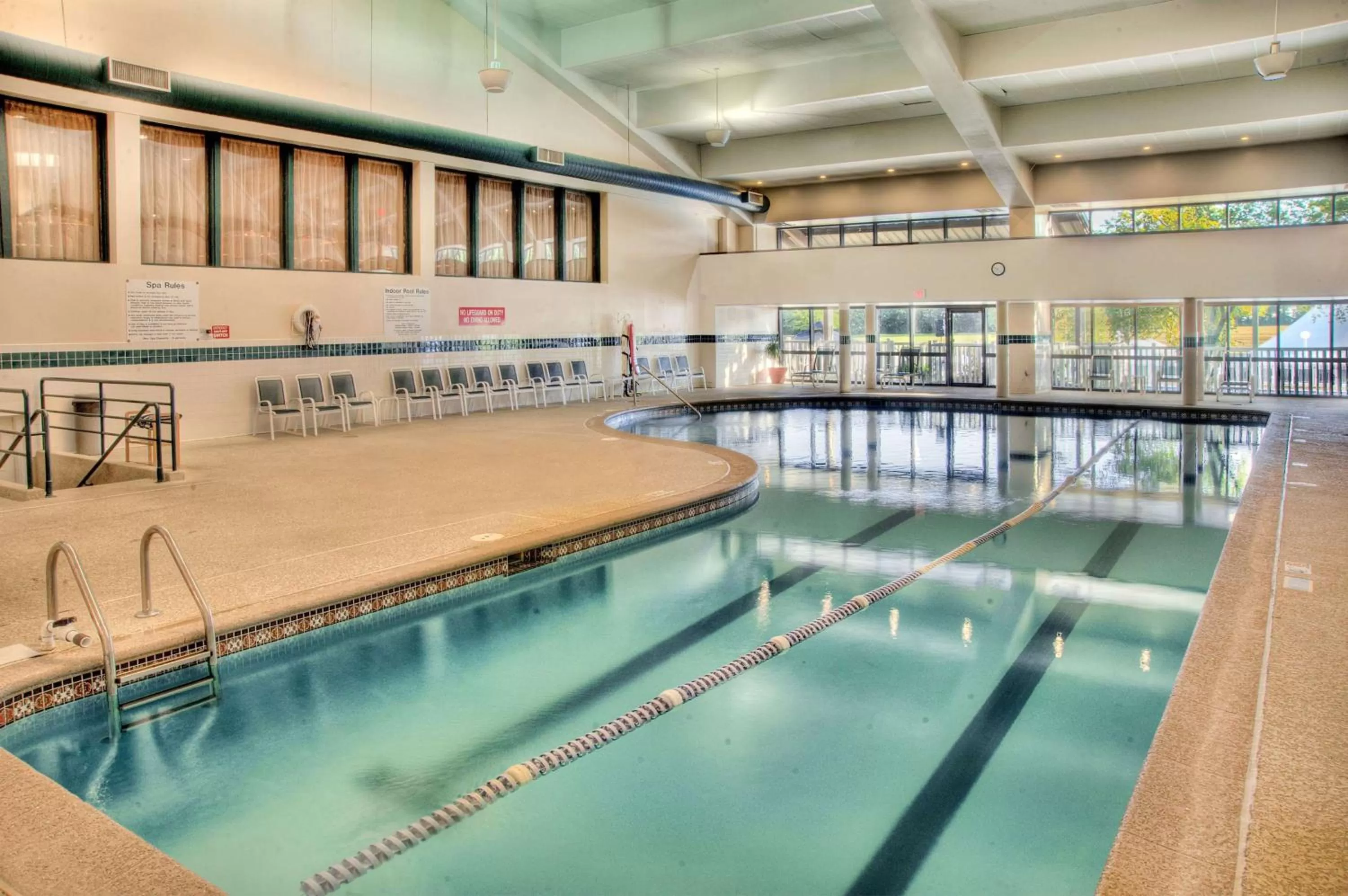 Pool view in DoubleTree by Hilton Hotel St. Louis - Chesterfield