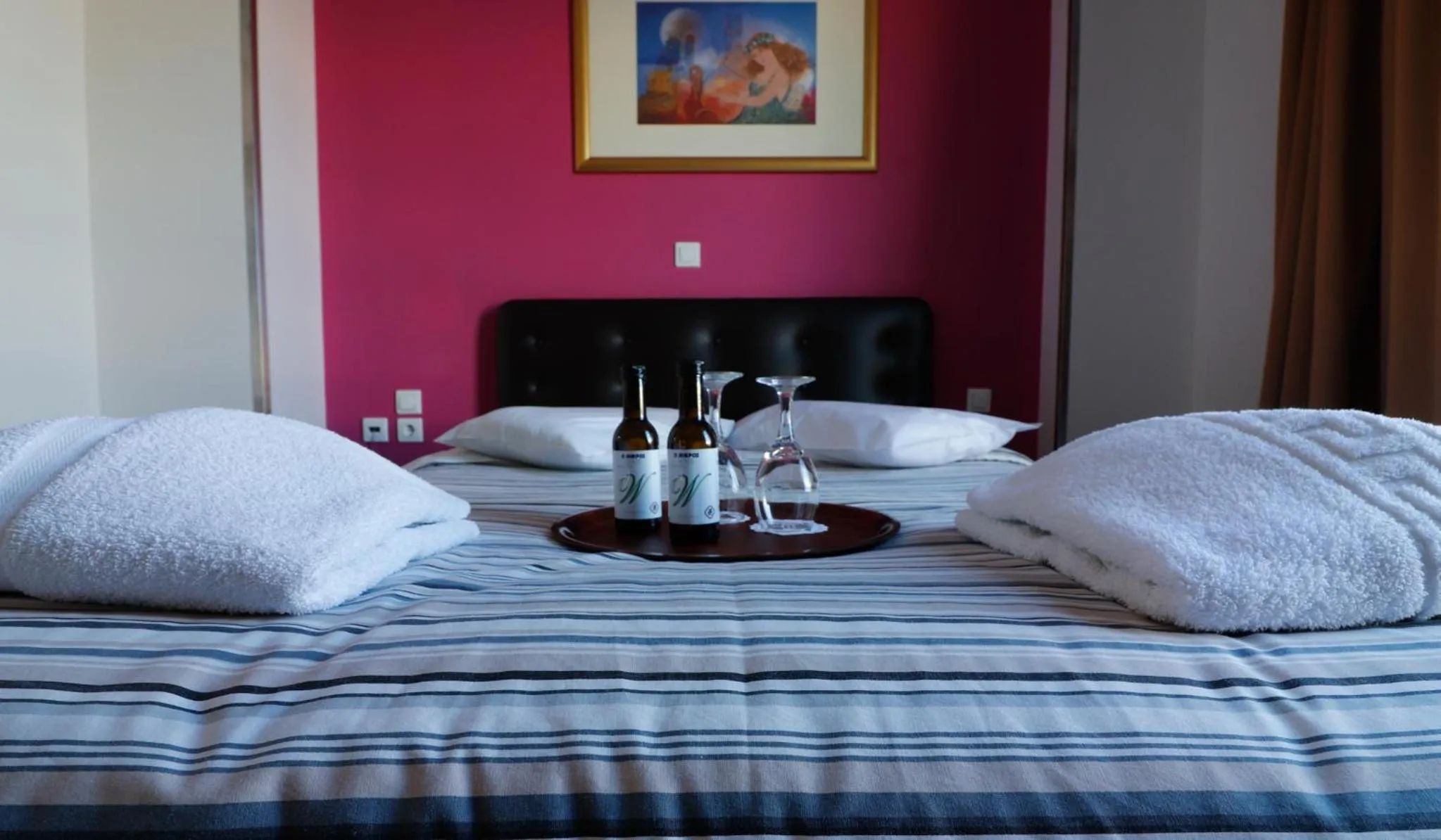 Bed in Athens Choice Hotel