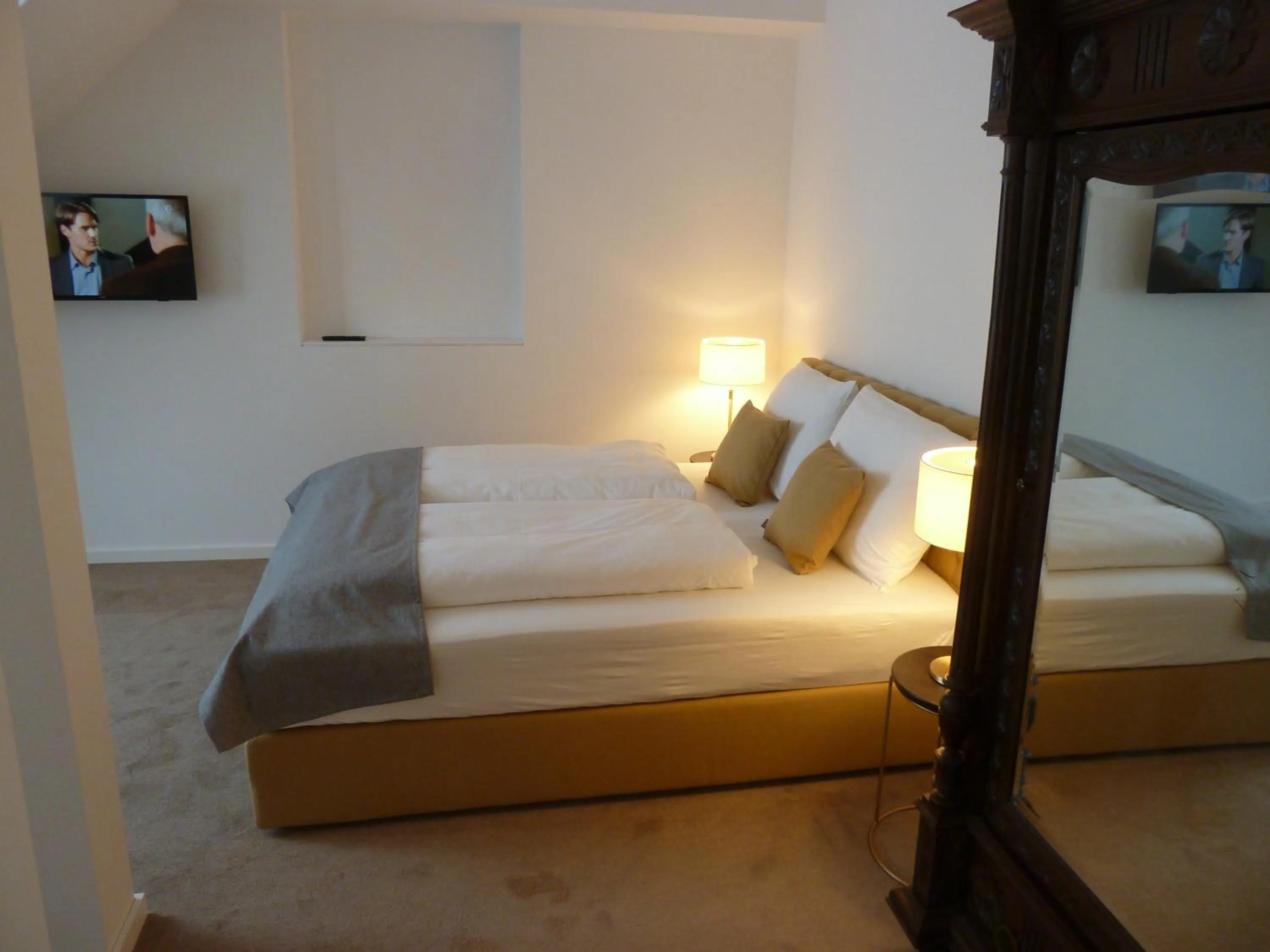 Bed in Hotel Lindenufer