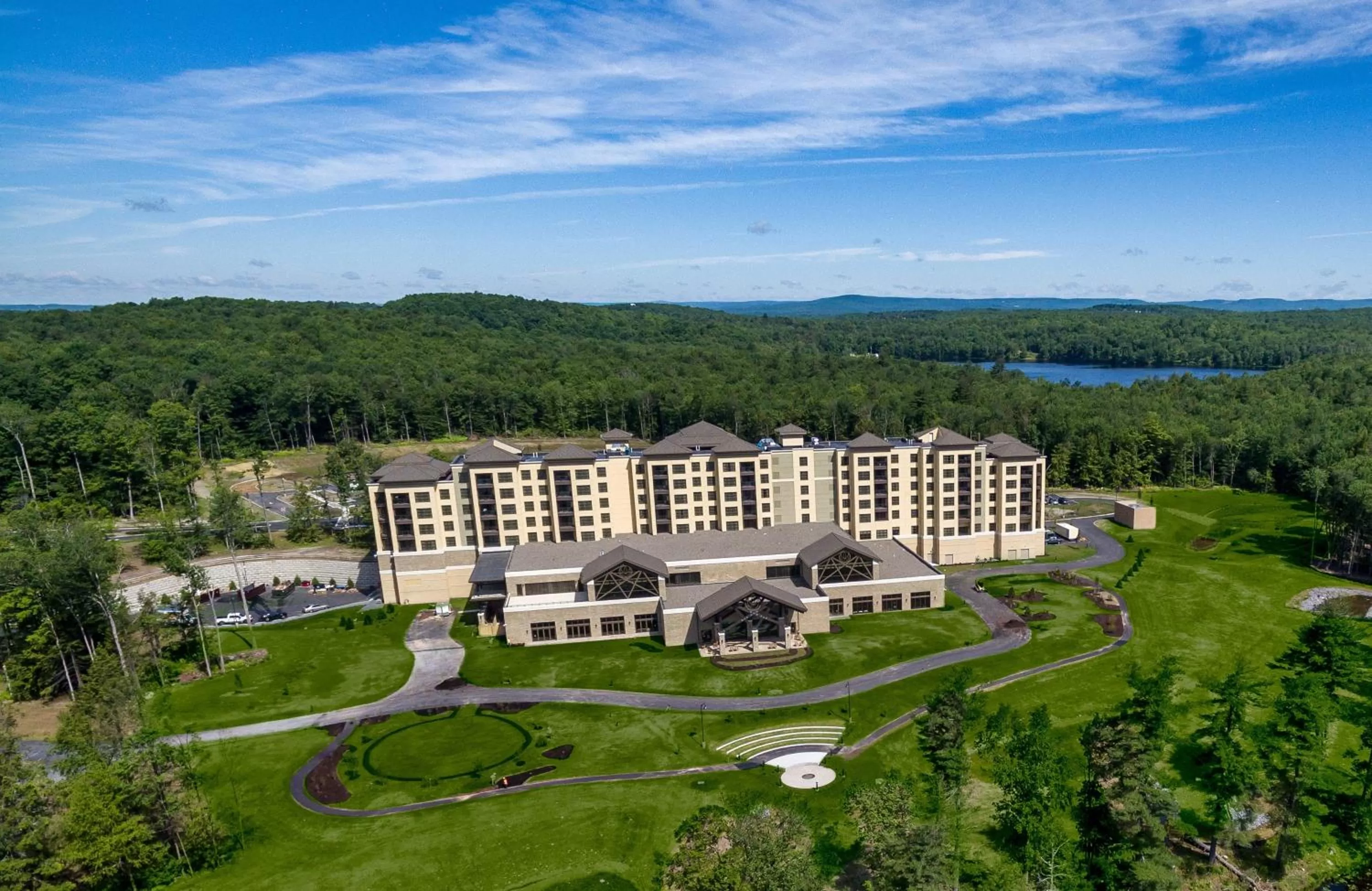 Property building in YO1 Longevity & Health Resorts, Catskills