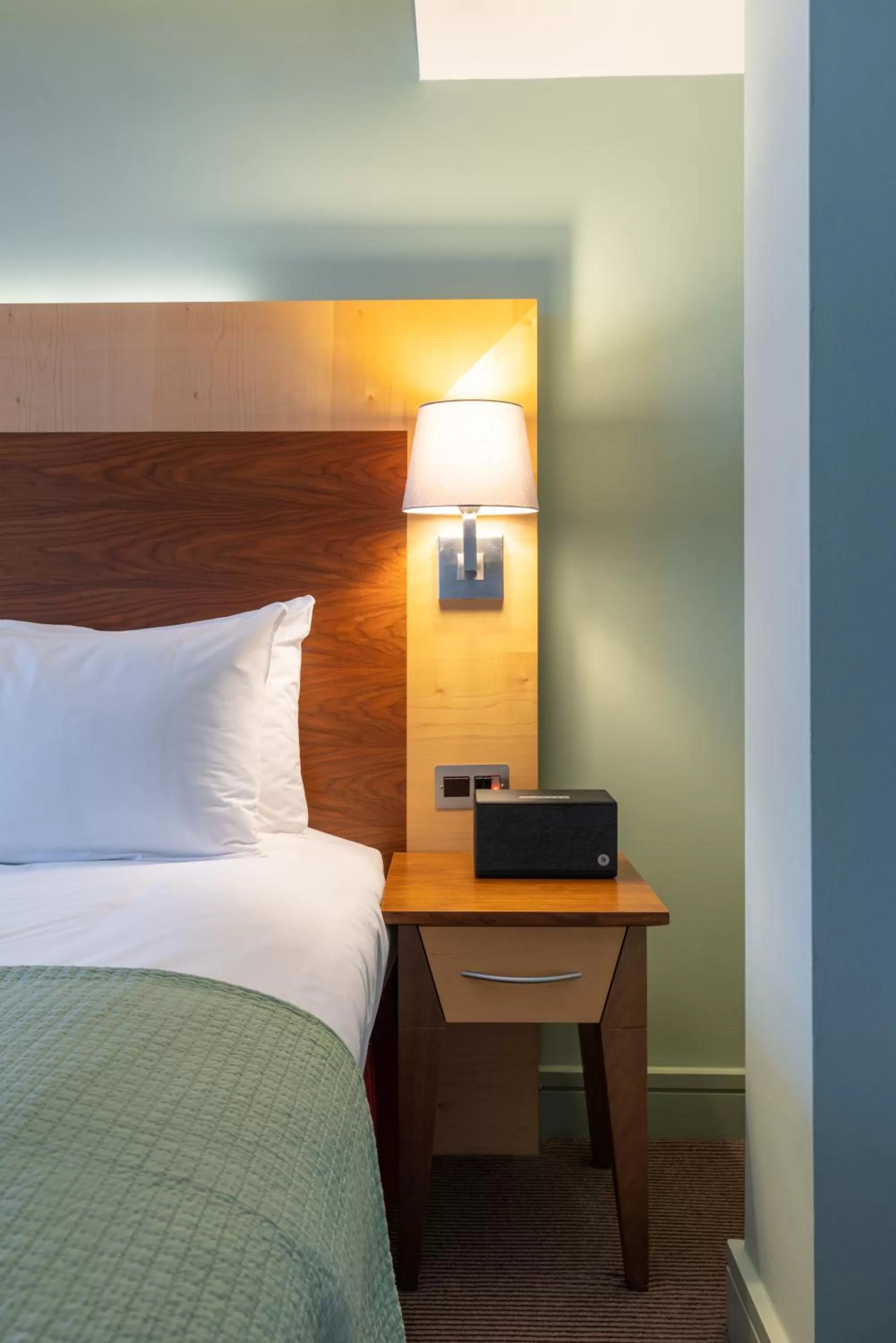 Bedroom, Bed in The Alan