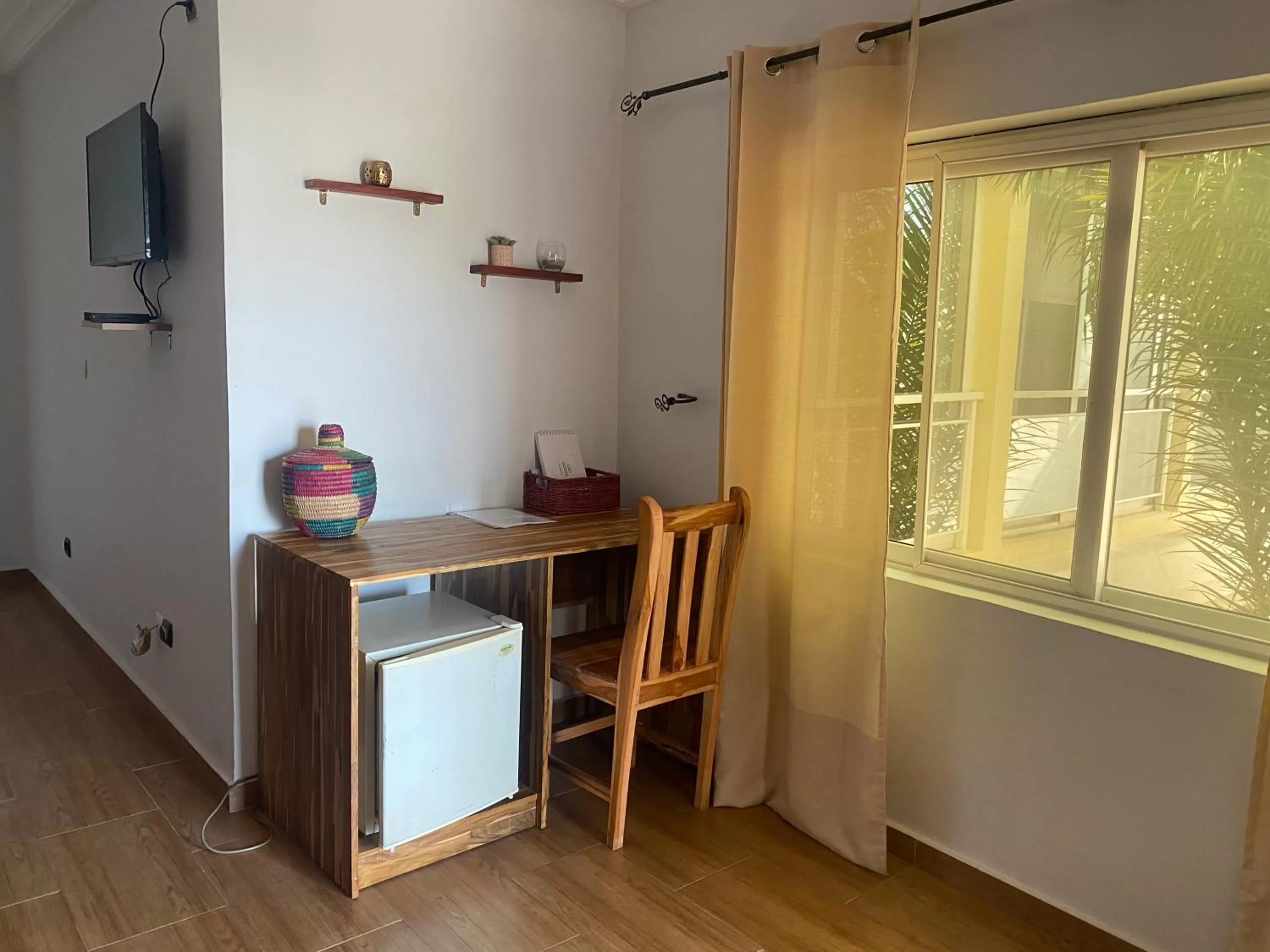 Dining Area in L'Oasis Guesthouse
