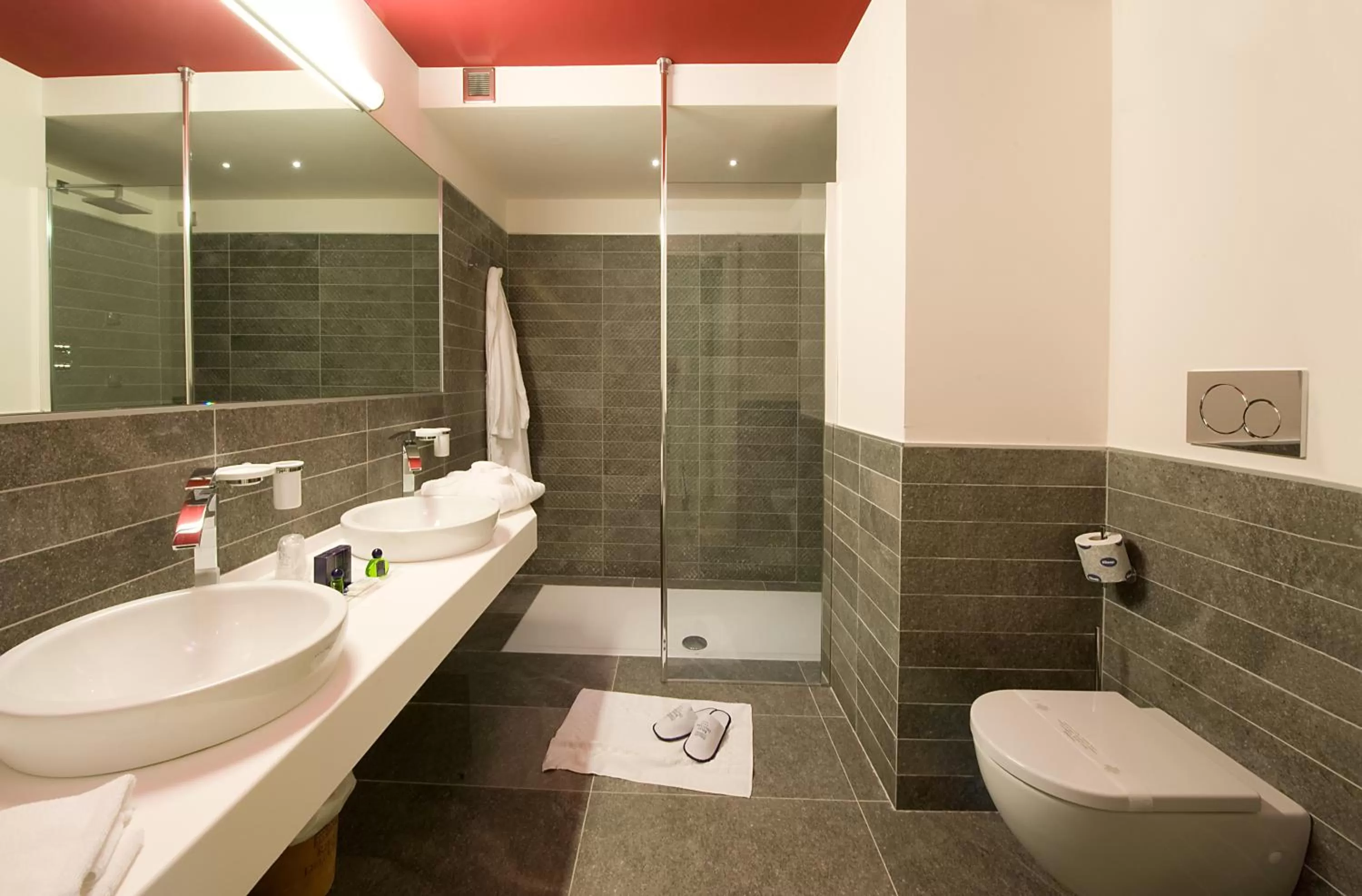 Bathroom in Relais dell'Olmo