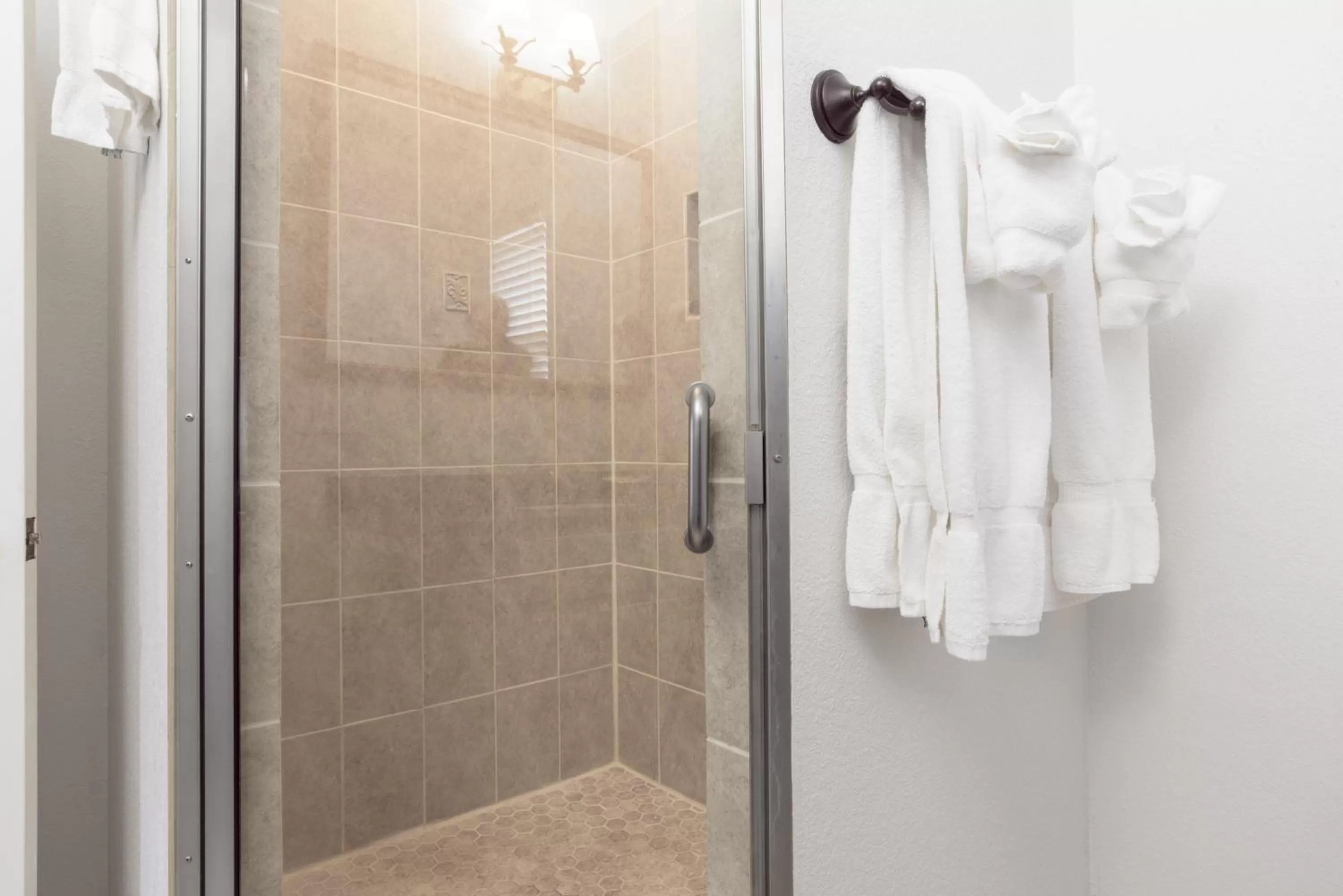 Deluxe King Suite in 27 on Park Boutique Hotel & Venue