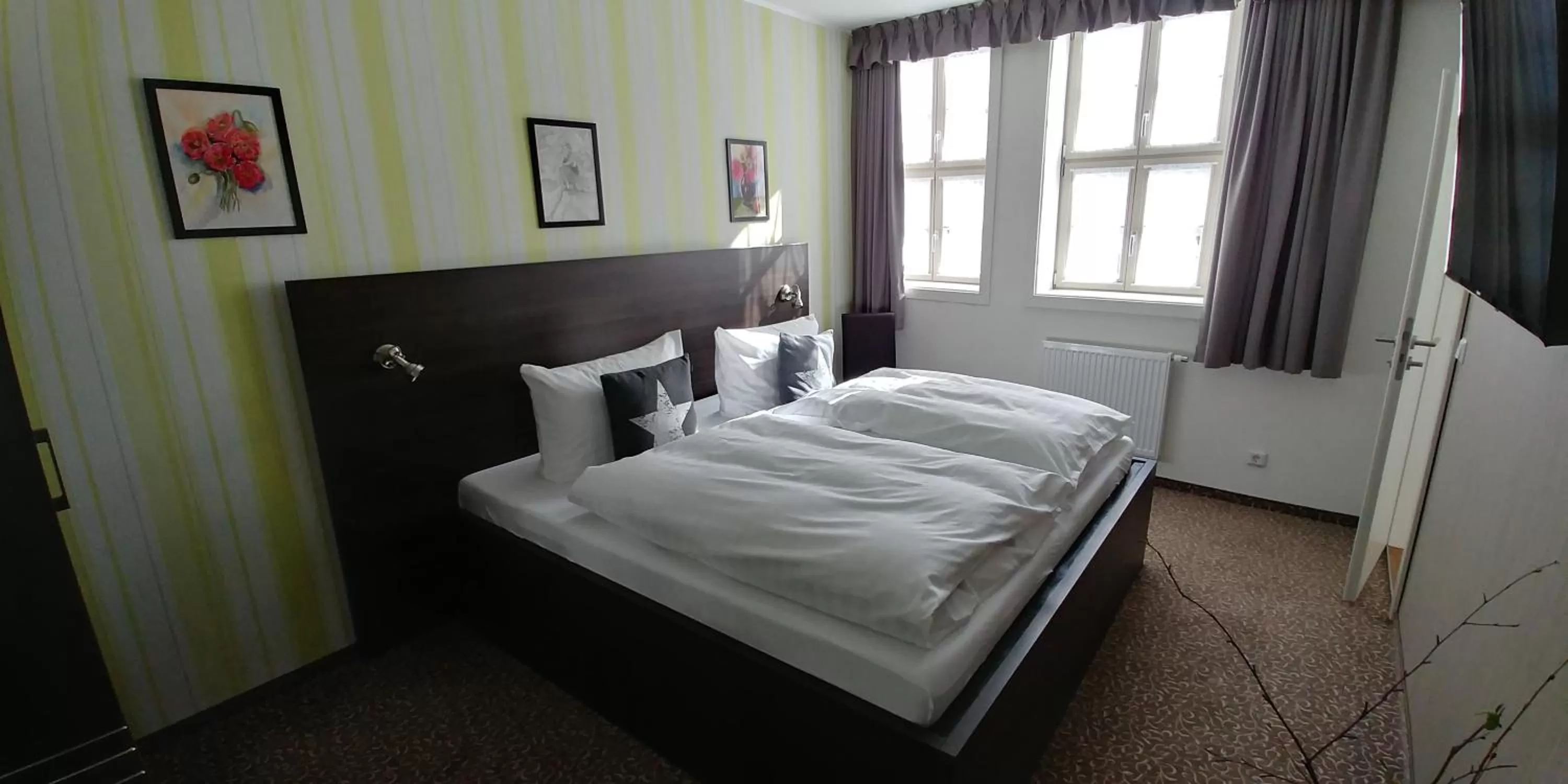 Photo of the whole room, Bed in Hotel Alte Brennerei