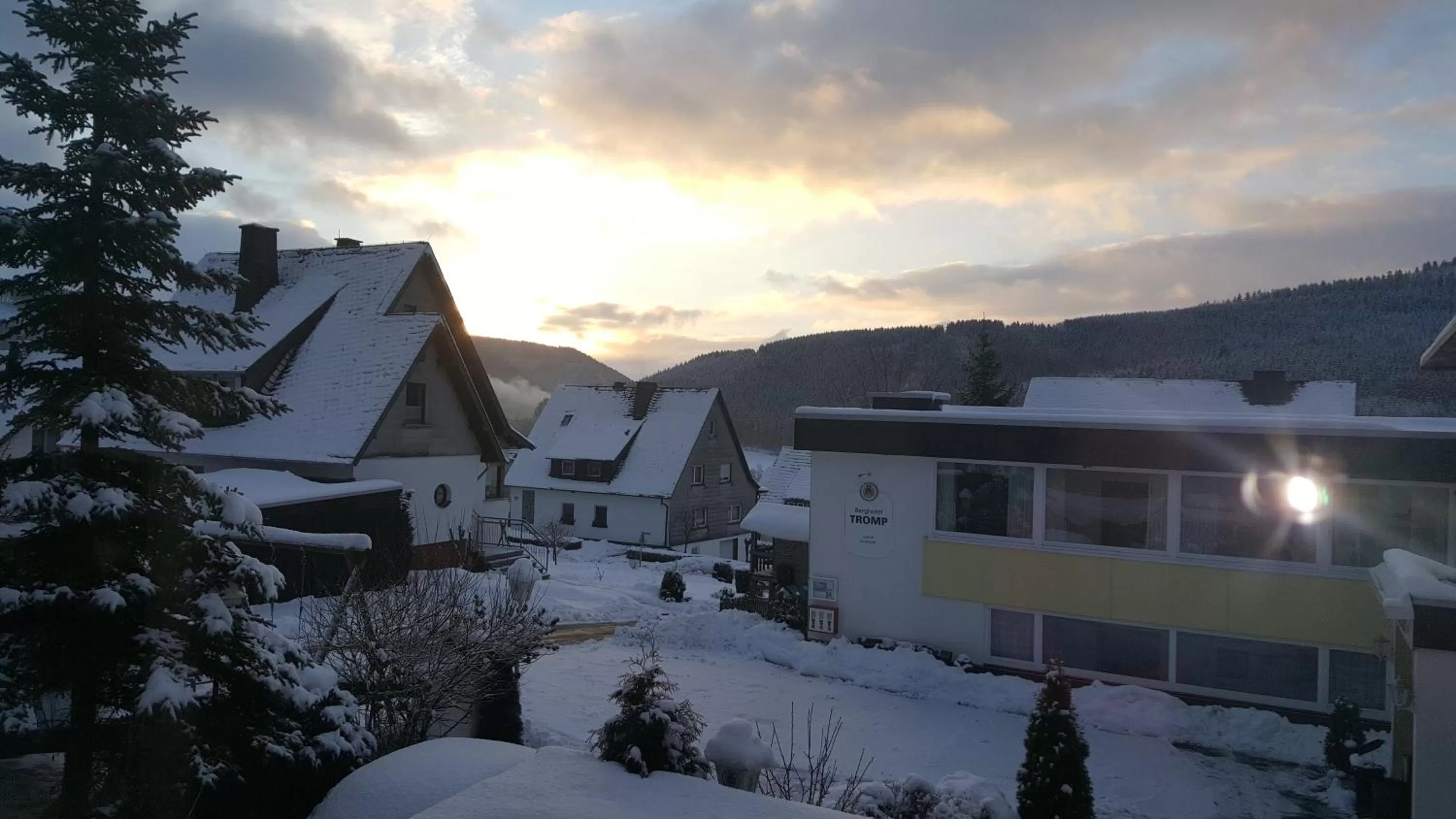 Property building in Berghotel Natura Bed & Breakfast