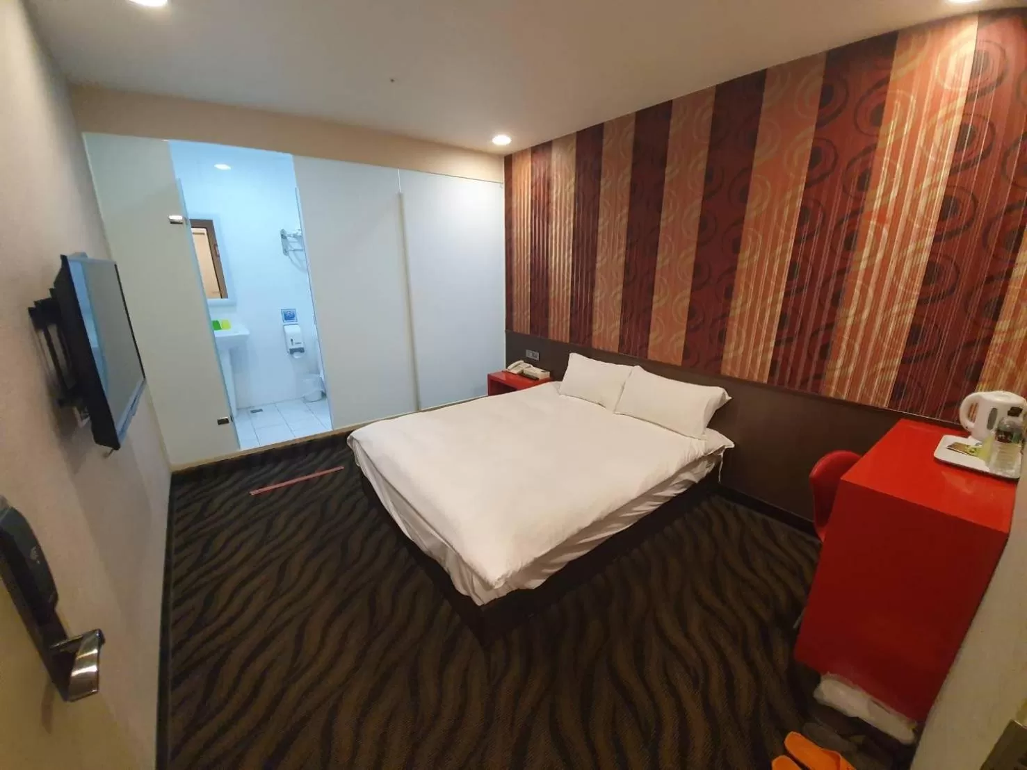 Bed in Funny Ximen Hotel