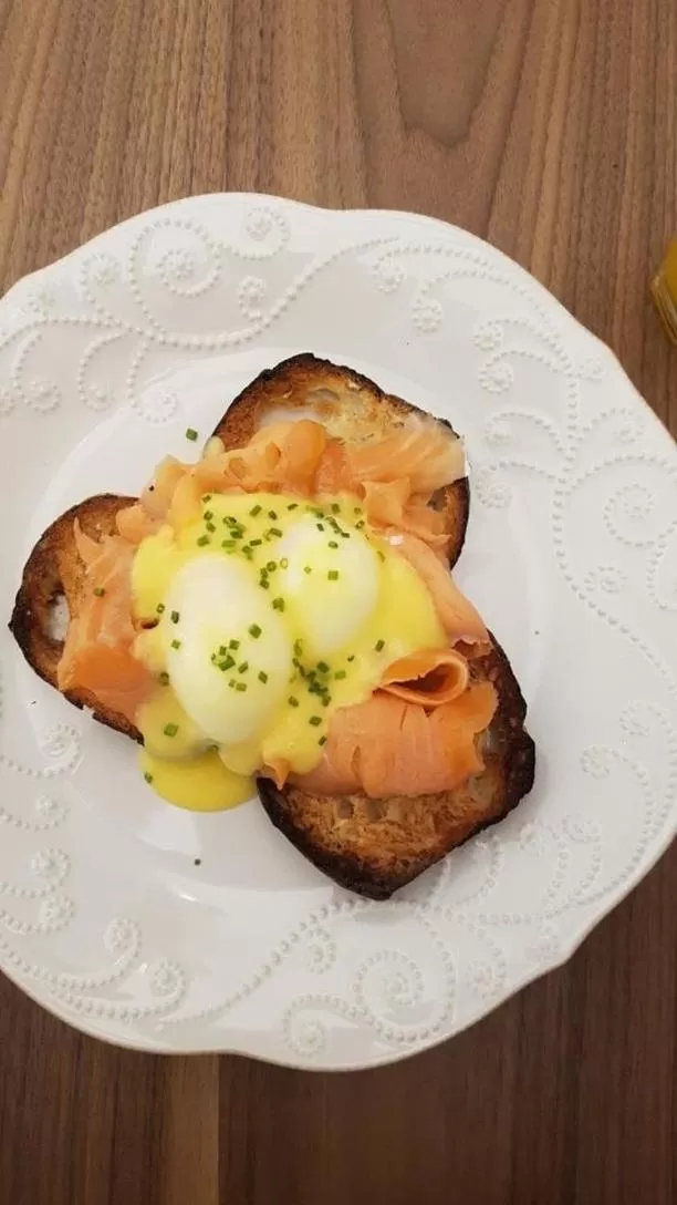 Breakfast in Palais Le Brun