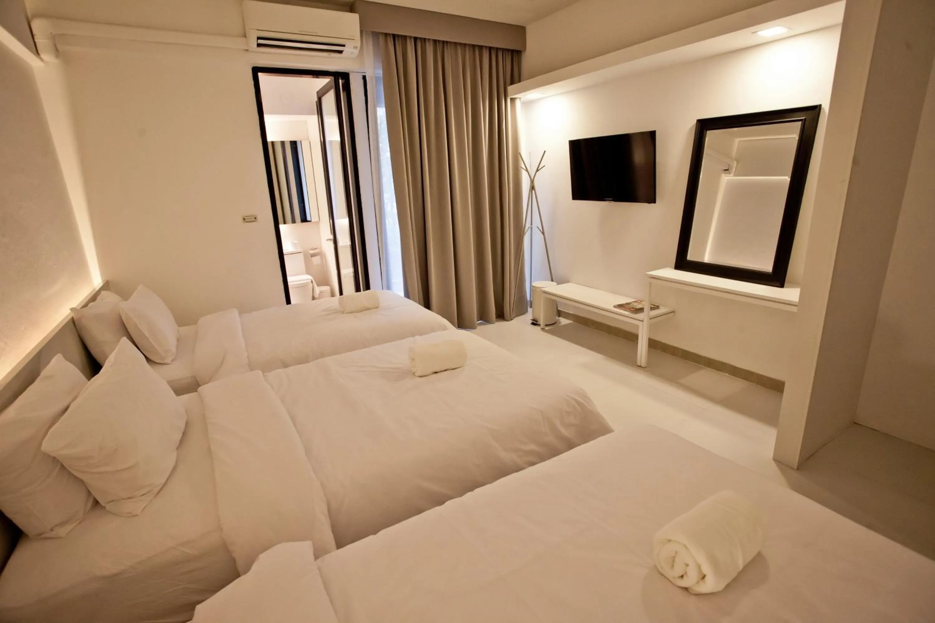 Triple Room with 1 Double Bed and 1 Single Bed in BED Phrasingh - Adult Only