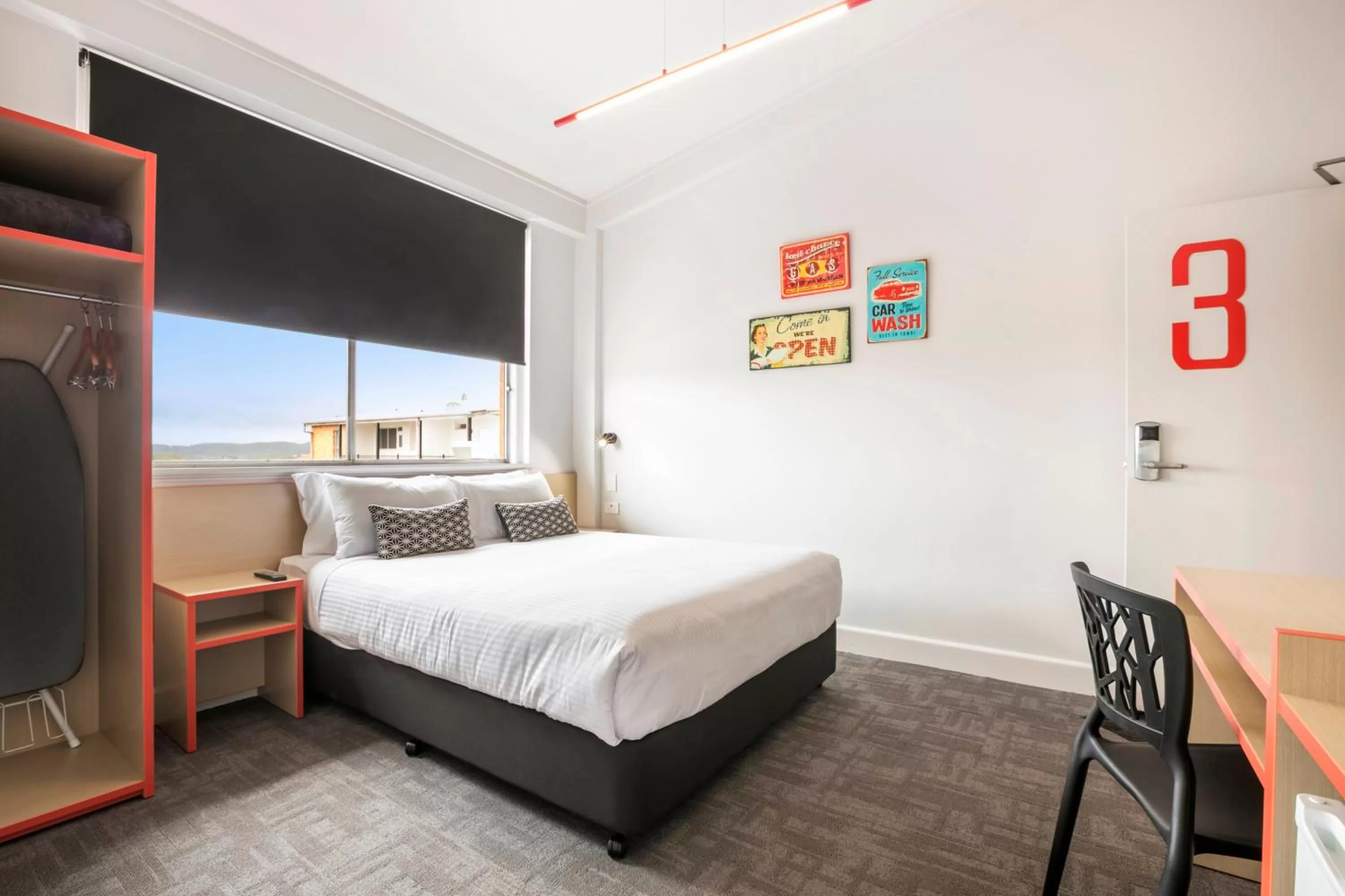 Bedroom, Bed in Nightcap at Camp Hill Hotel