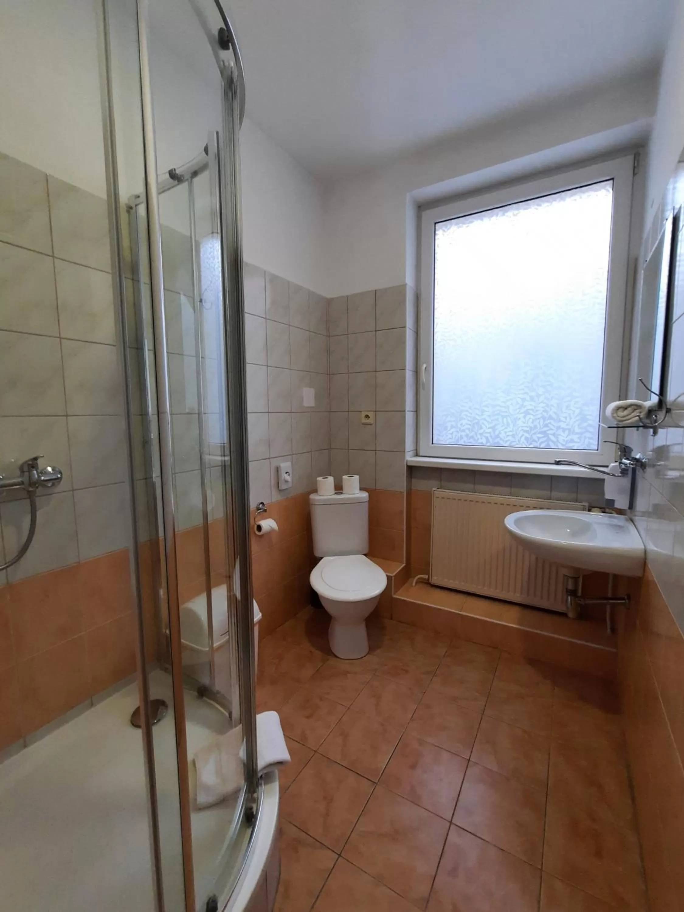 Shower in Hotel Boršičanka