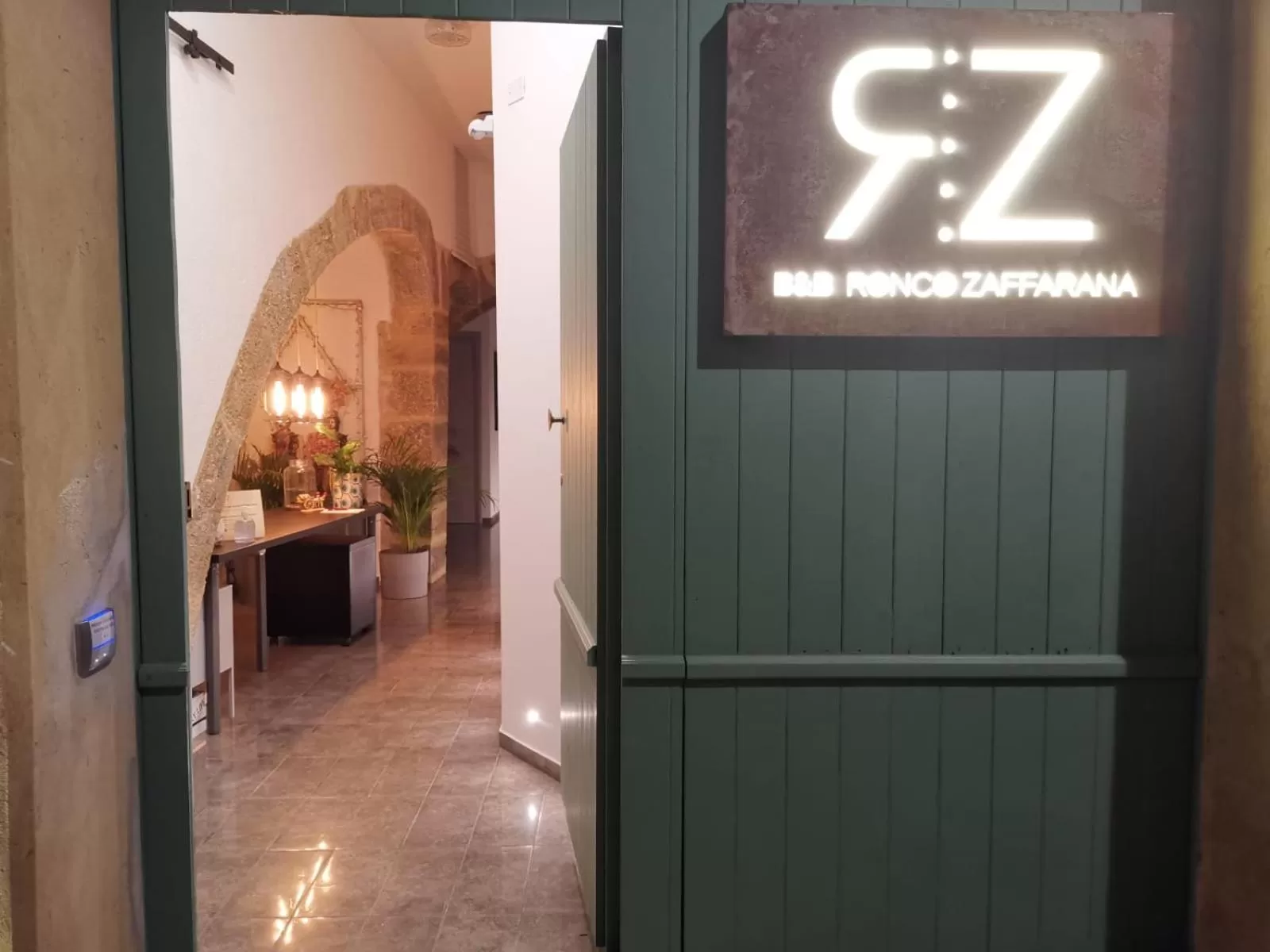 Facade/entrance in B&B RONCO ZAFFARANA