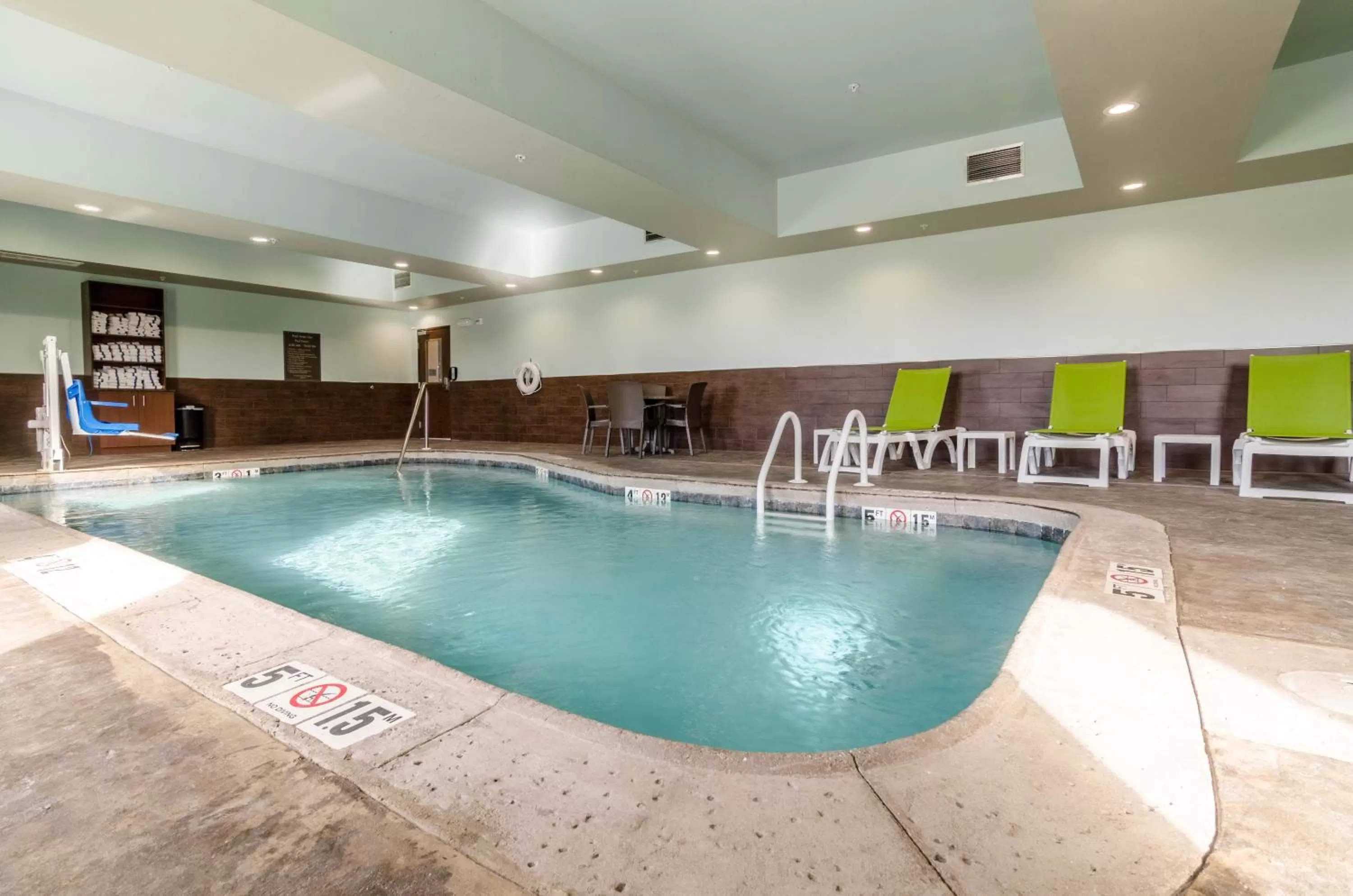 Swimming Pool in Comfort Inn & Suites Augusta