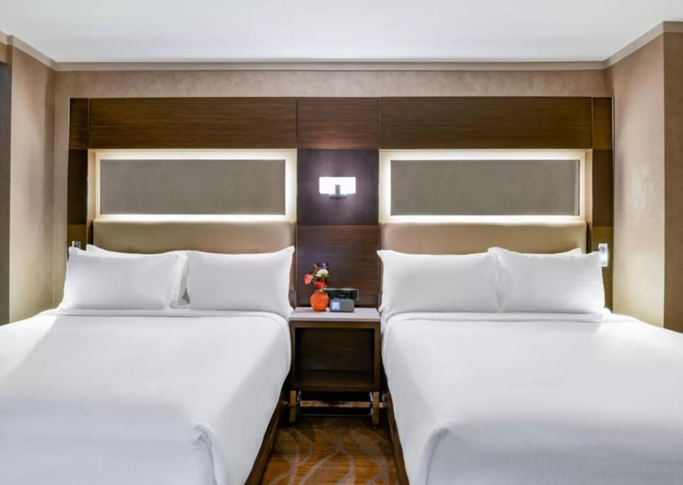 Photo of the whole room, Bed in Holiday Inn Brooklyn Downtown by IHG