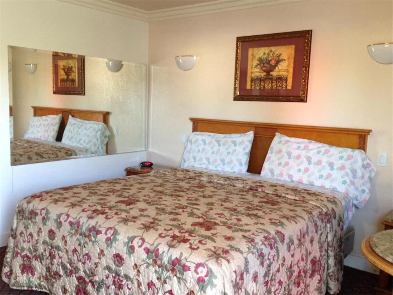 Bed in Walls Motel Long Beach