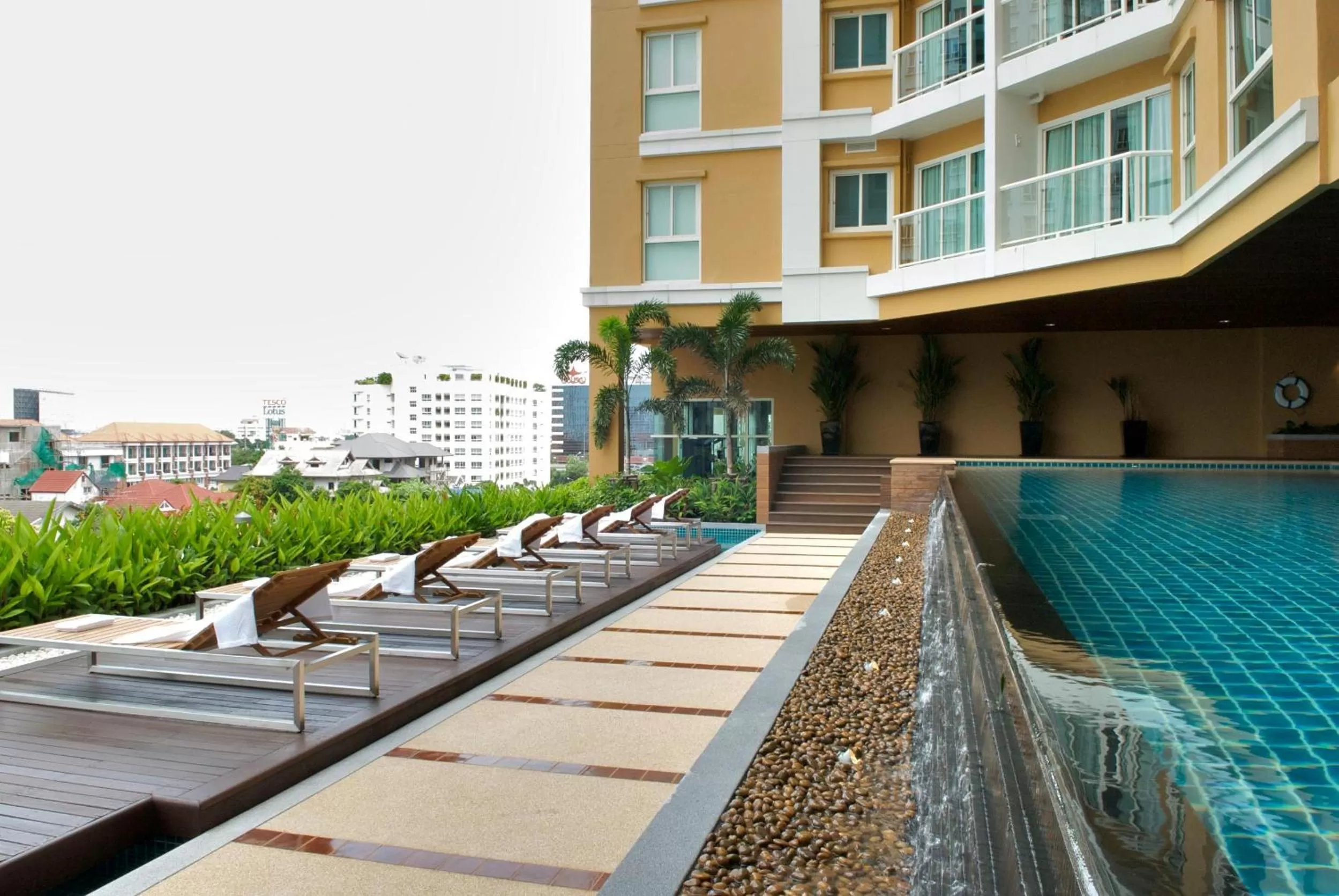Swimming pool in The Narathiwas Hotel & Residence Sathorn Bangkok