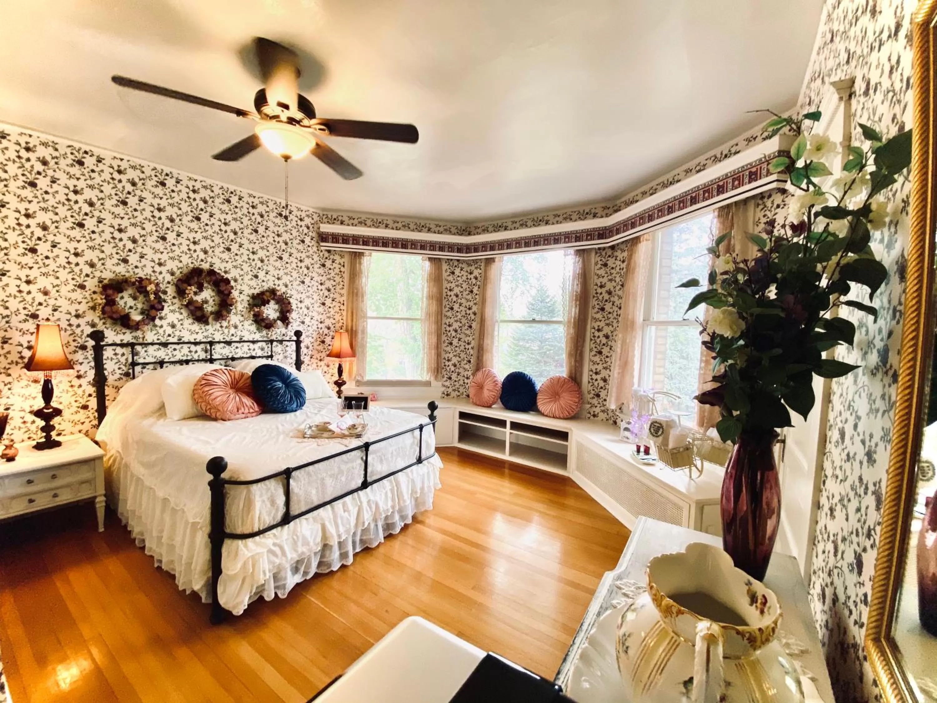 Bed in The Abriendo Inn