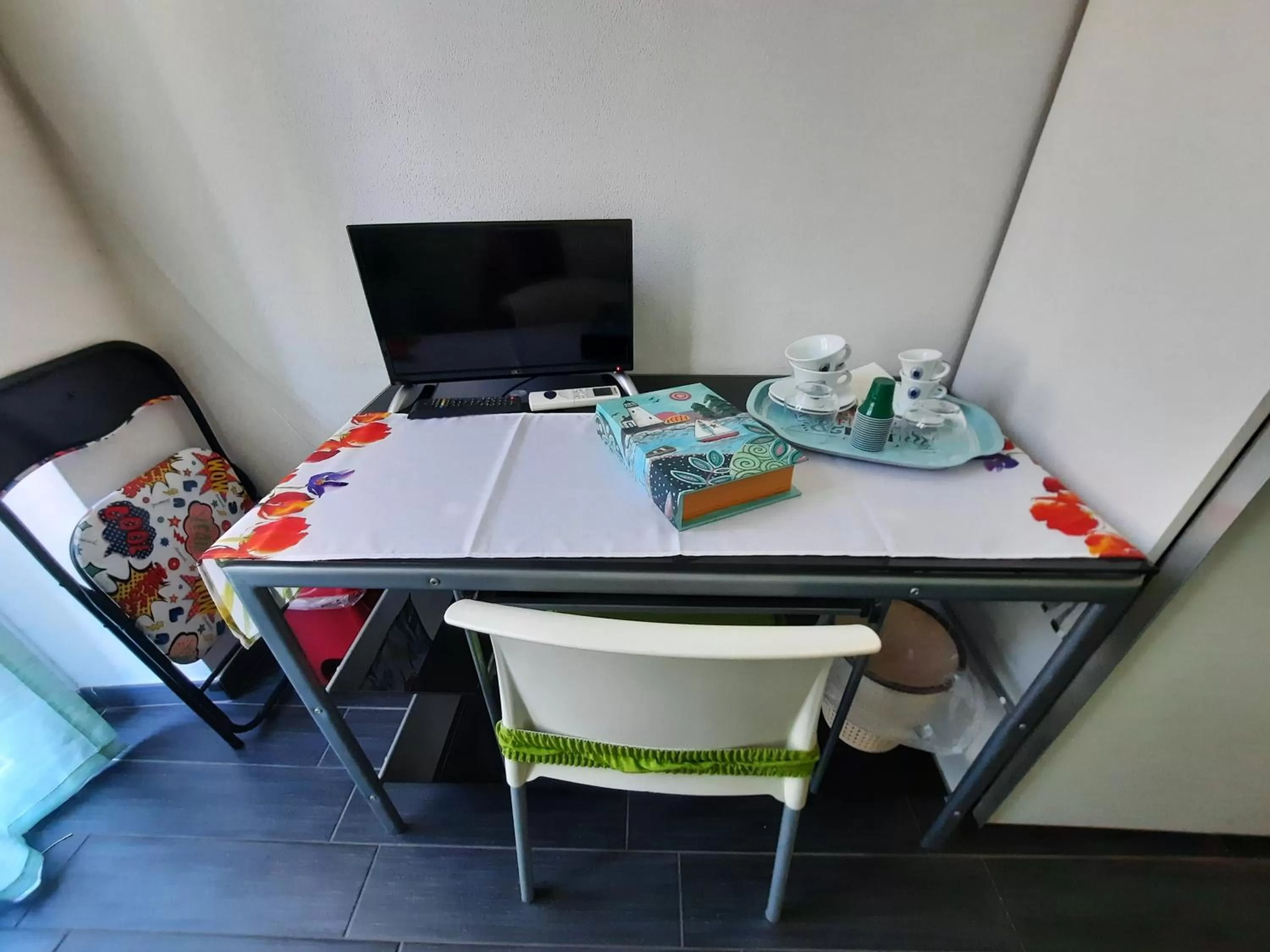 TV and multimedia in Affittacamere Sa Pardula