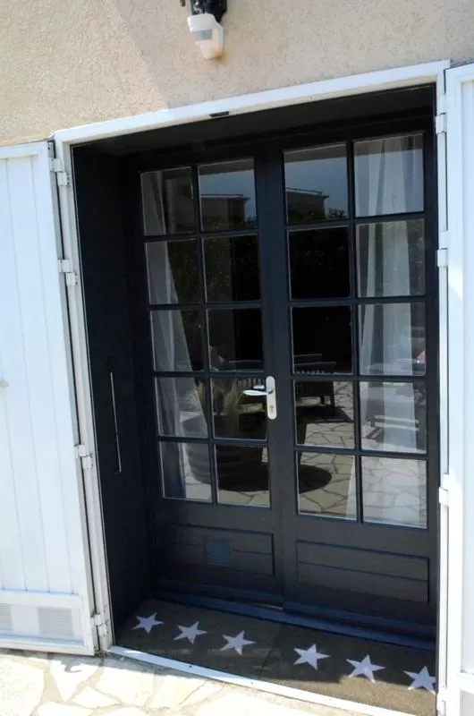 Facade/entrance in Les Jardins De Galicia