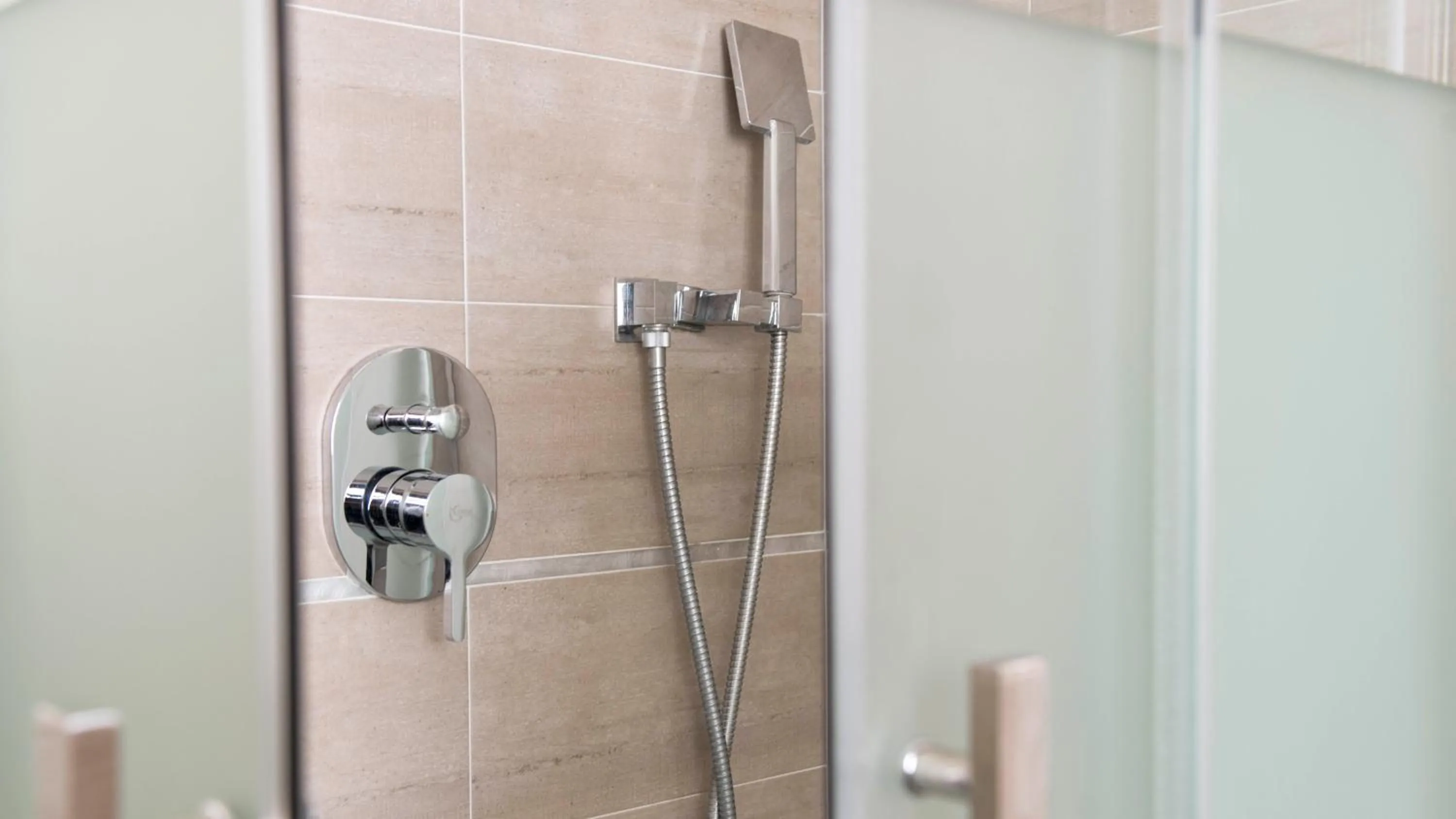 Bathroom in Hotel Florence Milano