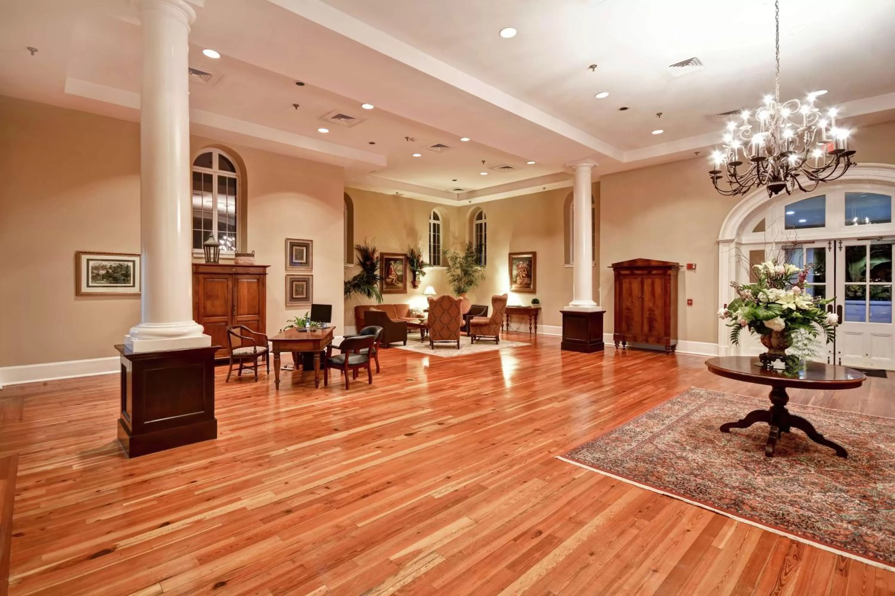 Lobby or reception in Embassy Suites Charleston - Historic District