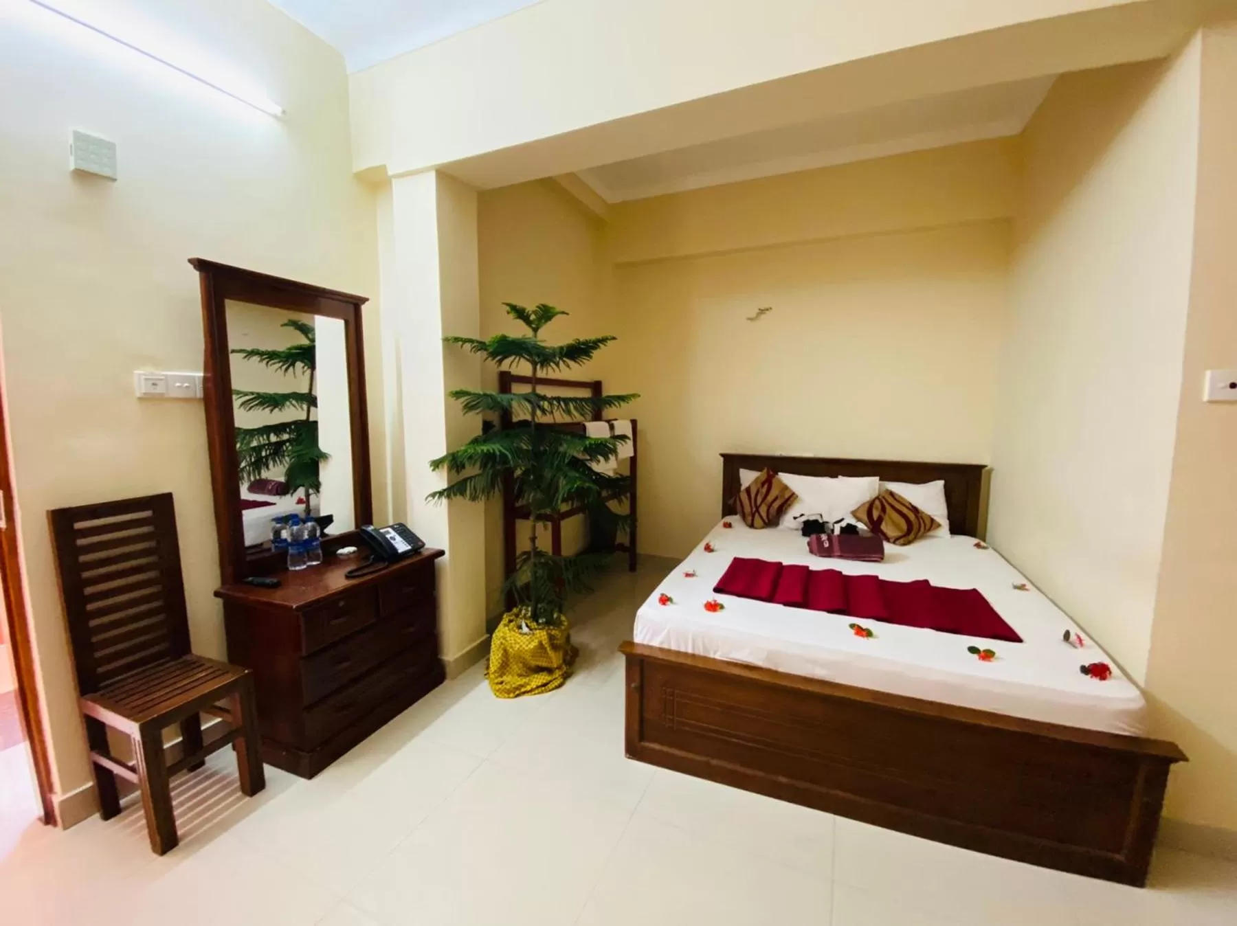 Bed in Yal's Town Inn