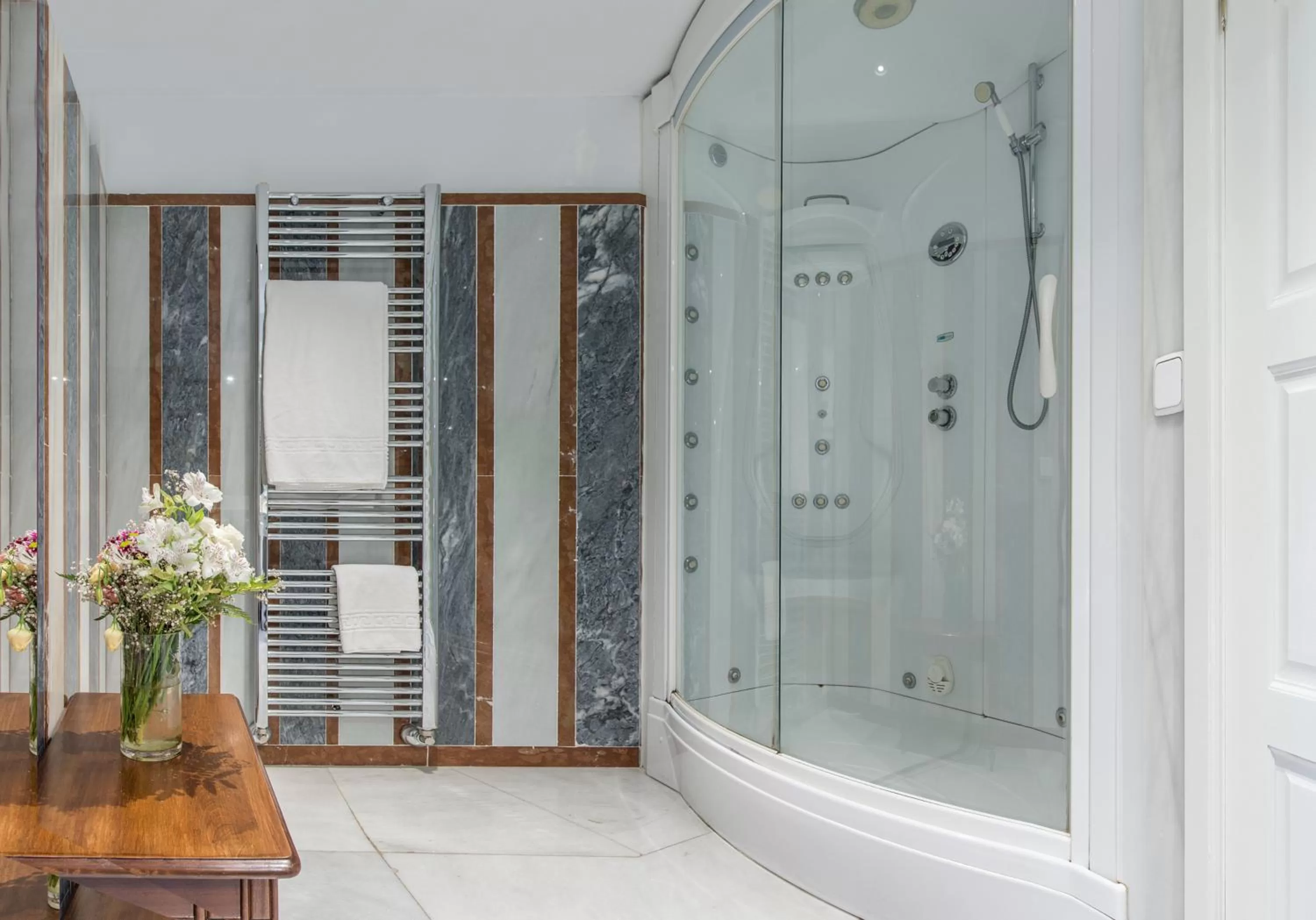 Bathroom in Hotel Las Casas de la Judería