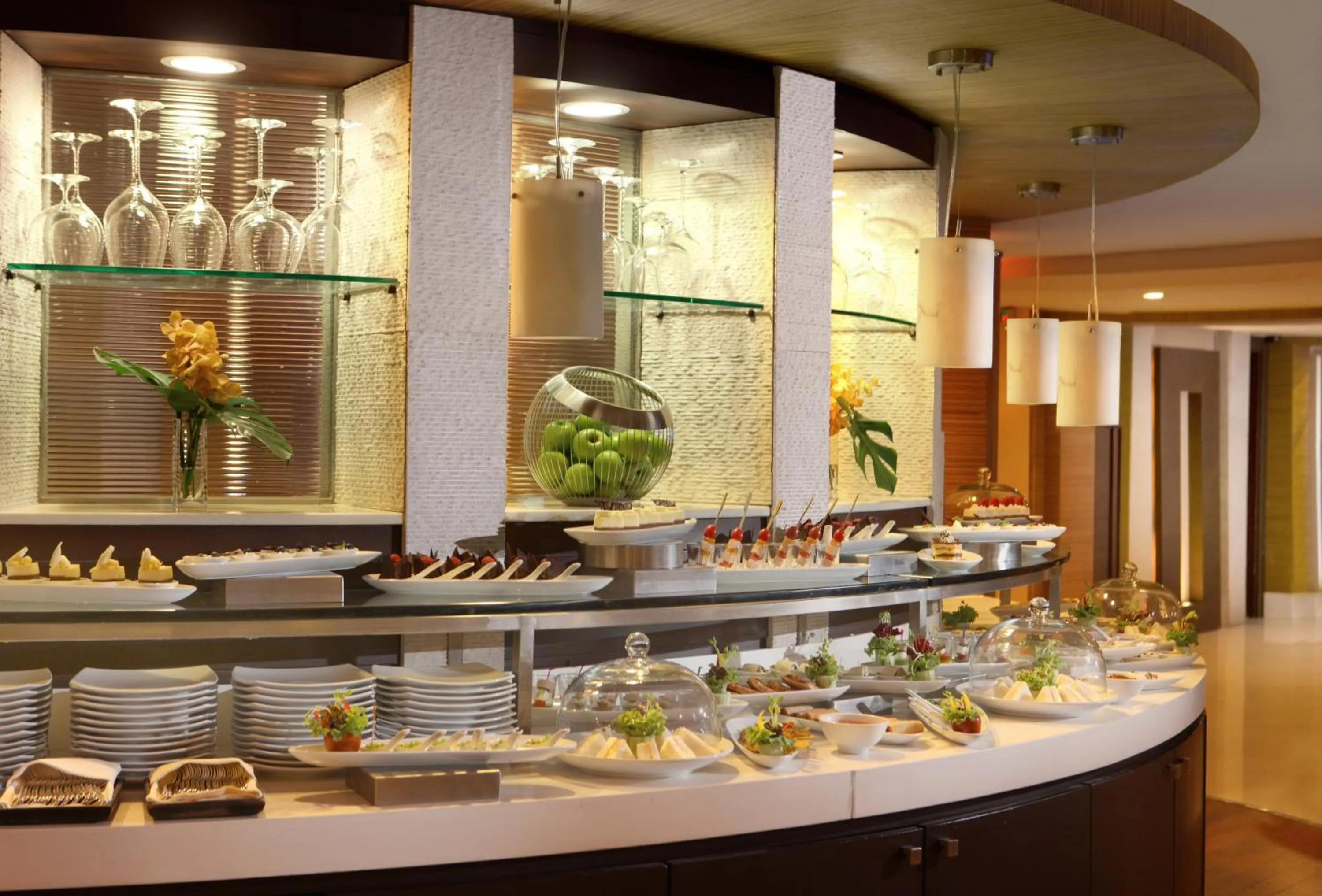 Lounge or bar in Dusit Thani Pattaya