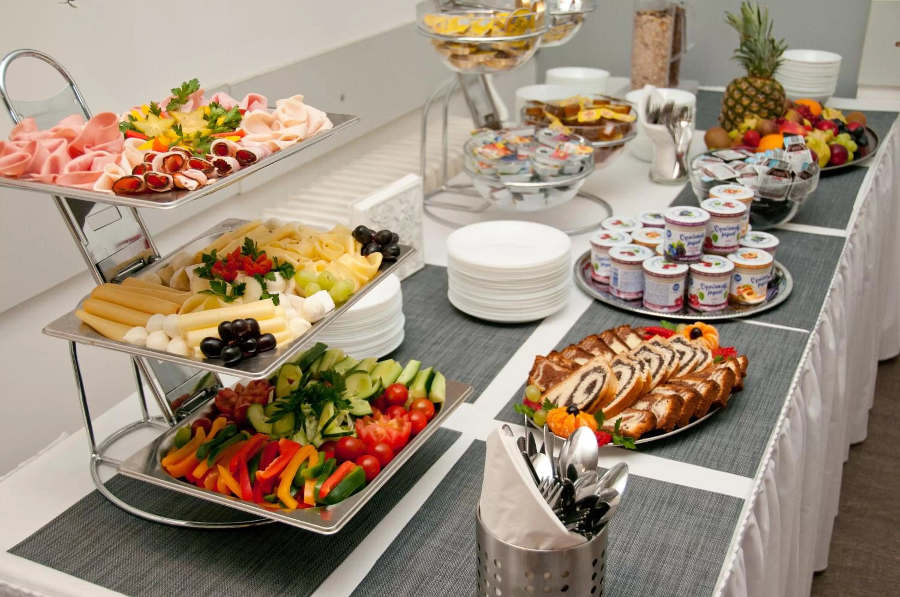 Breakfast in Hotel u Ledu