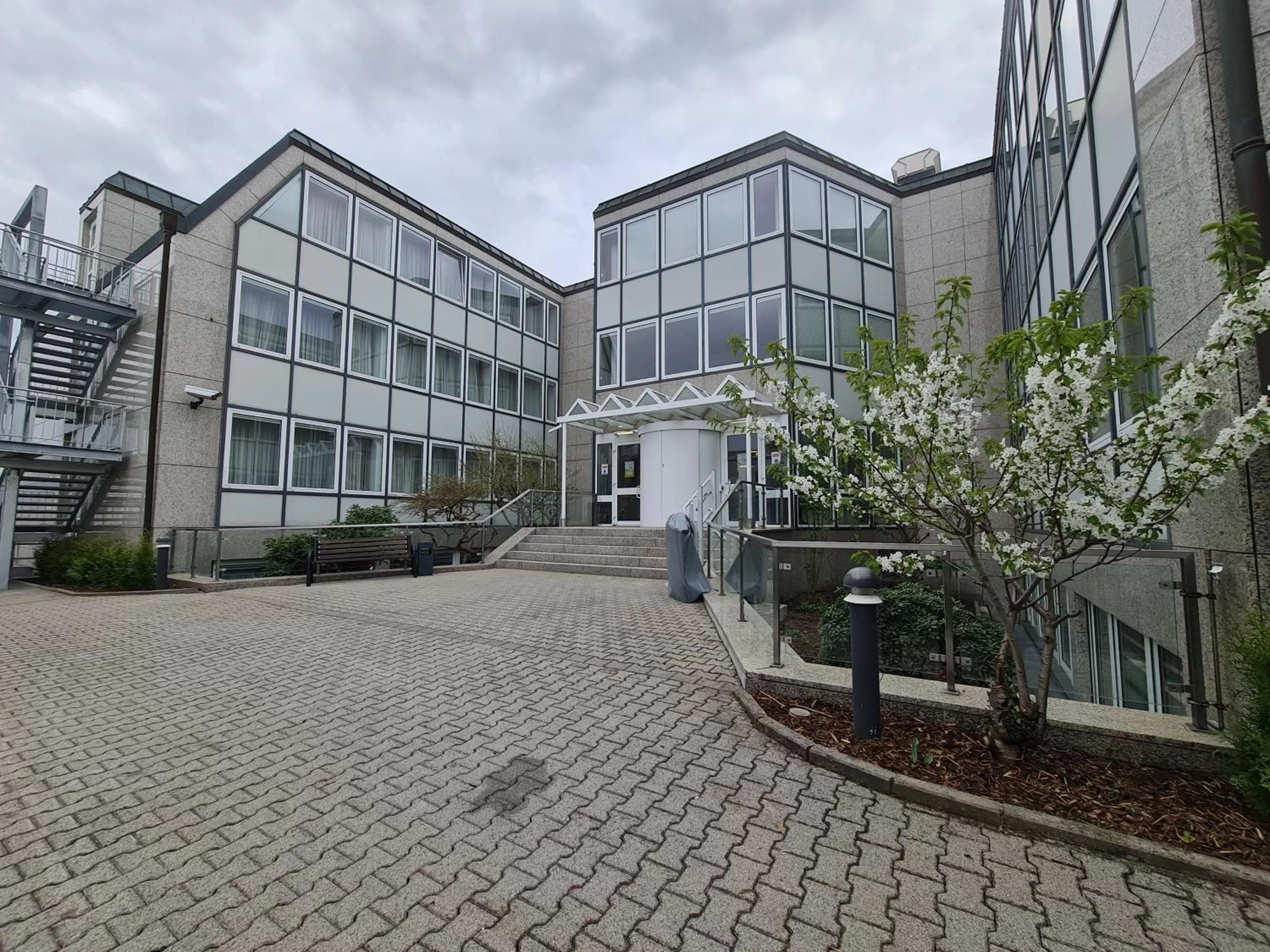 Property building in check-inn hotels - Offenbach