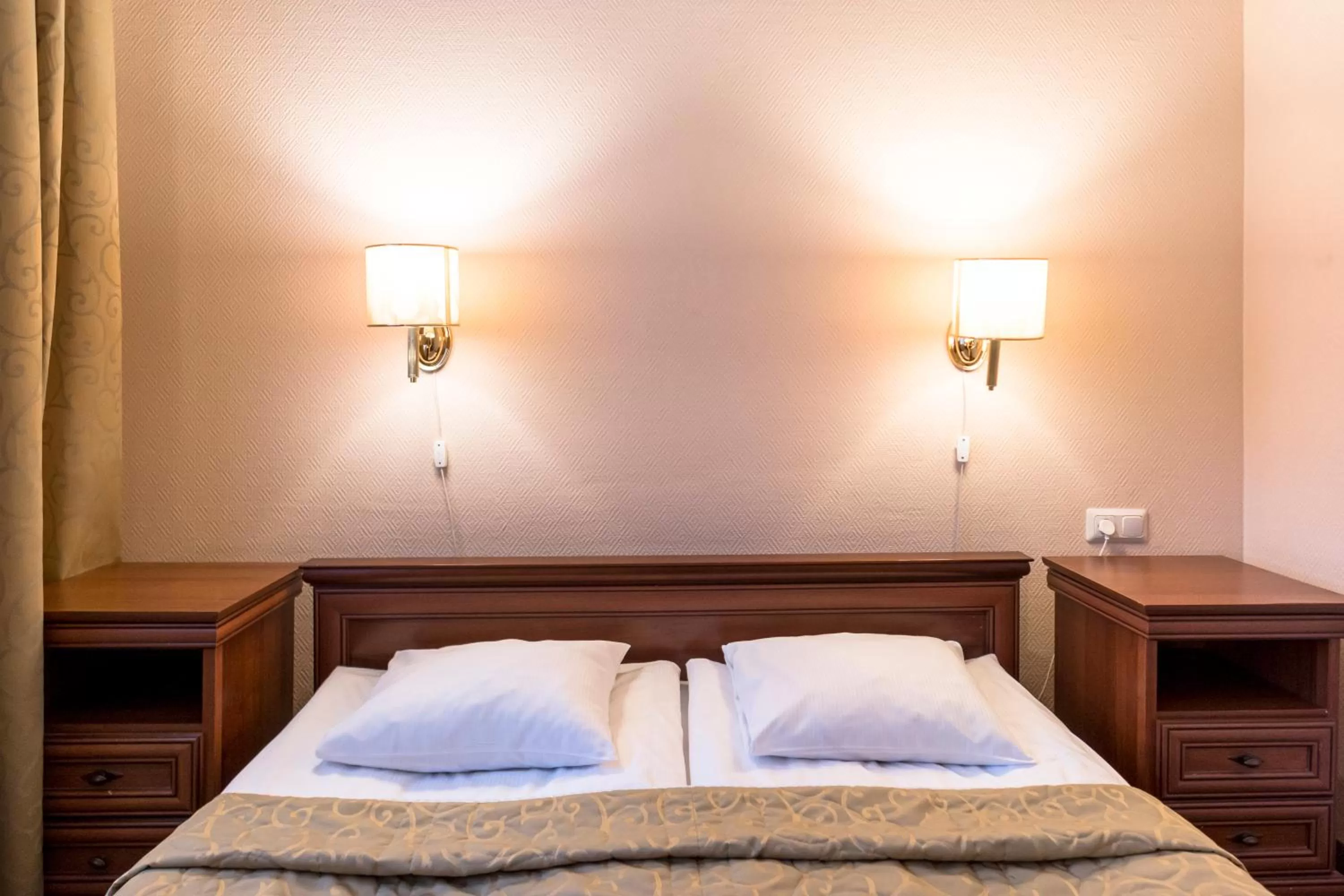 Bed in Kolonna Hotel Brigita