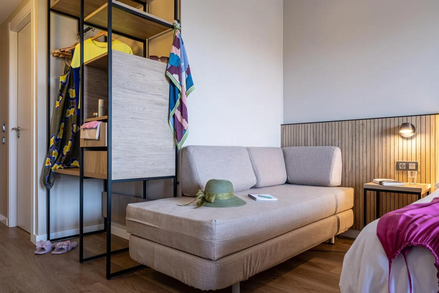 Bed in Hotel California Palace