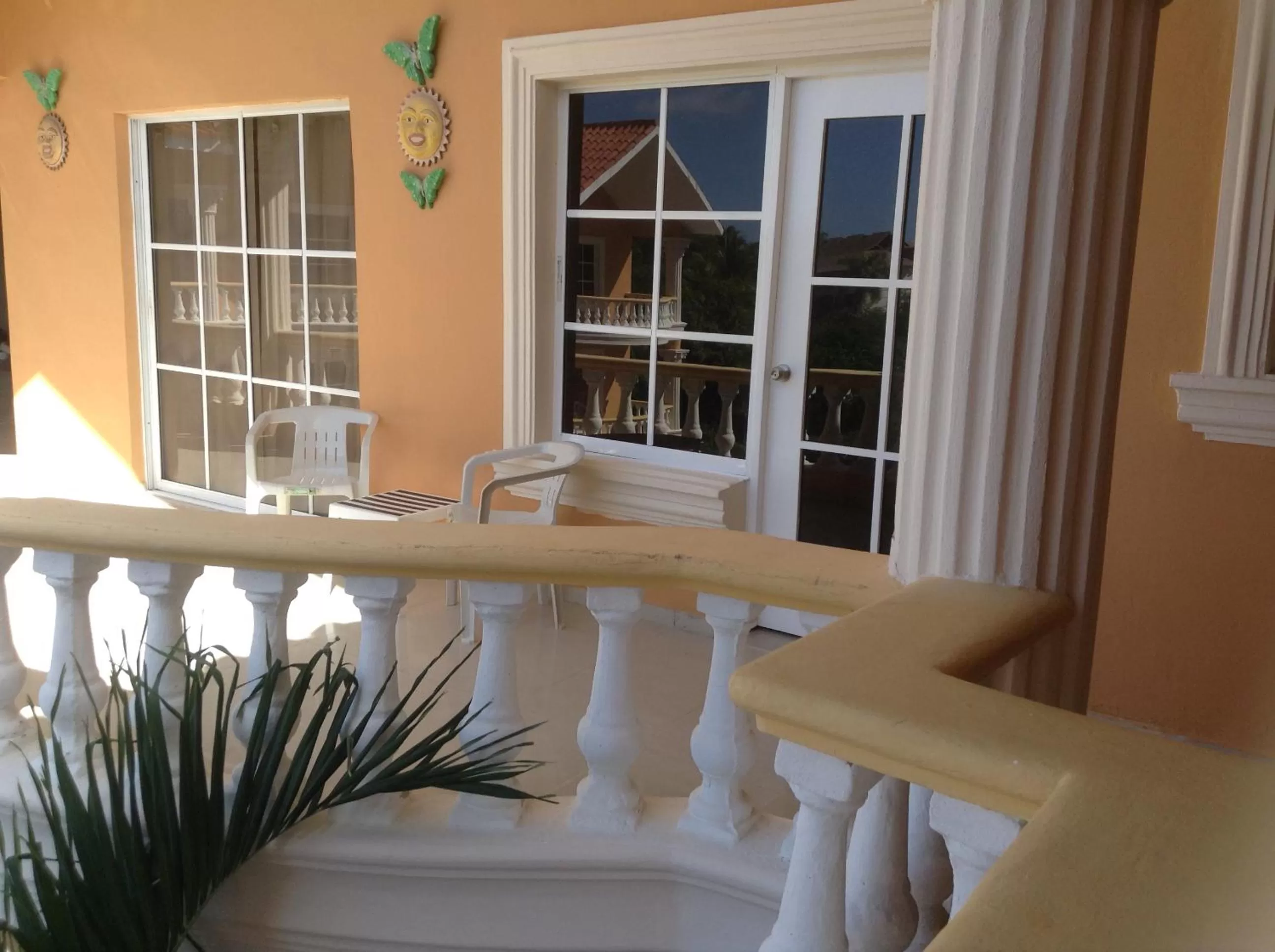 Balcony/Terrace in White Sands shared apartments