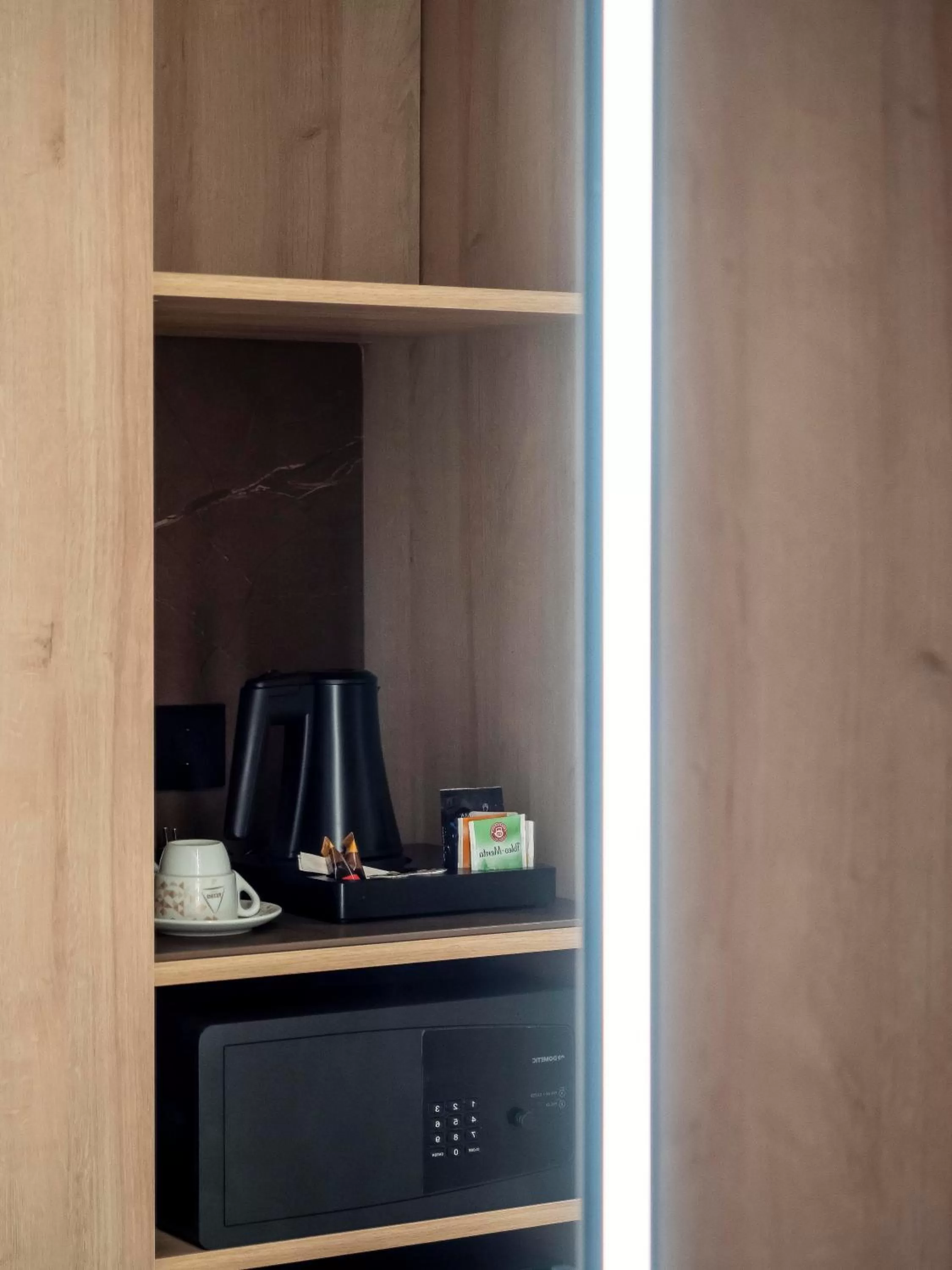 hair dresser in Arcelon Hotel! New Opening! Nueva apertura 2023!