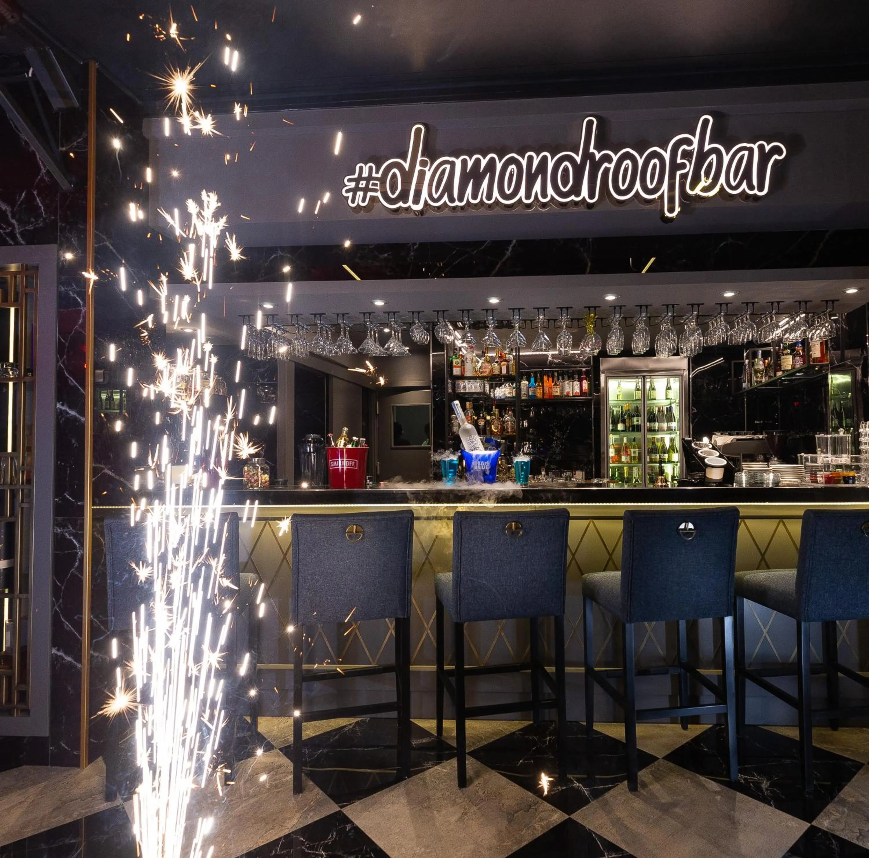 Lounge or bar in Grand Washington Hotel