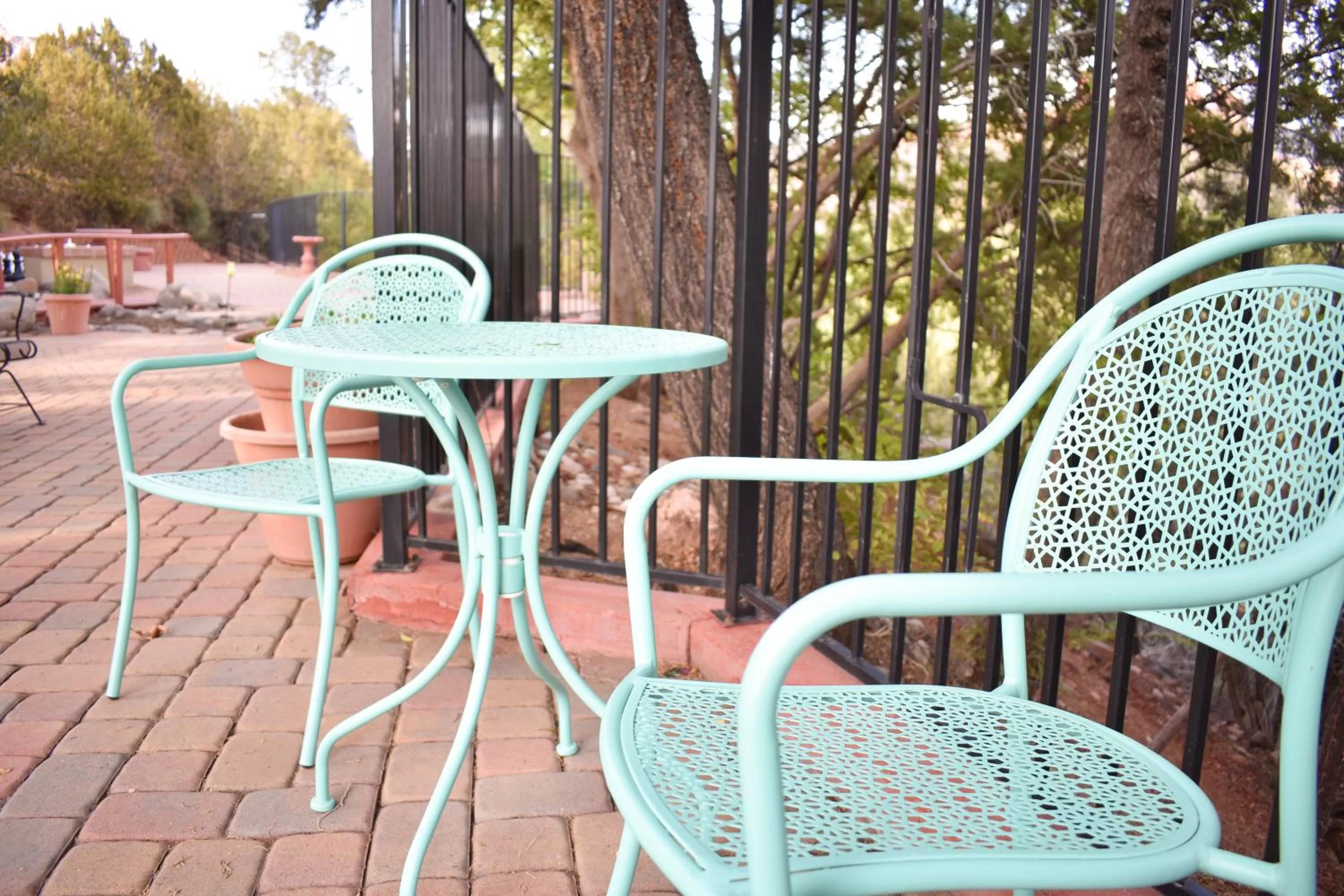 Seating area in Cedars Resort