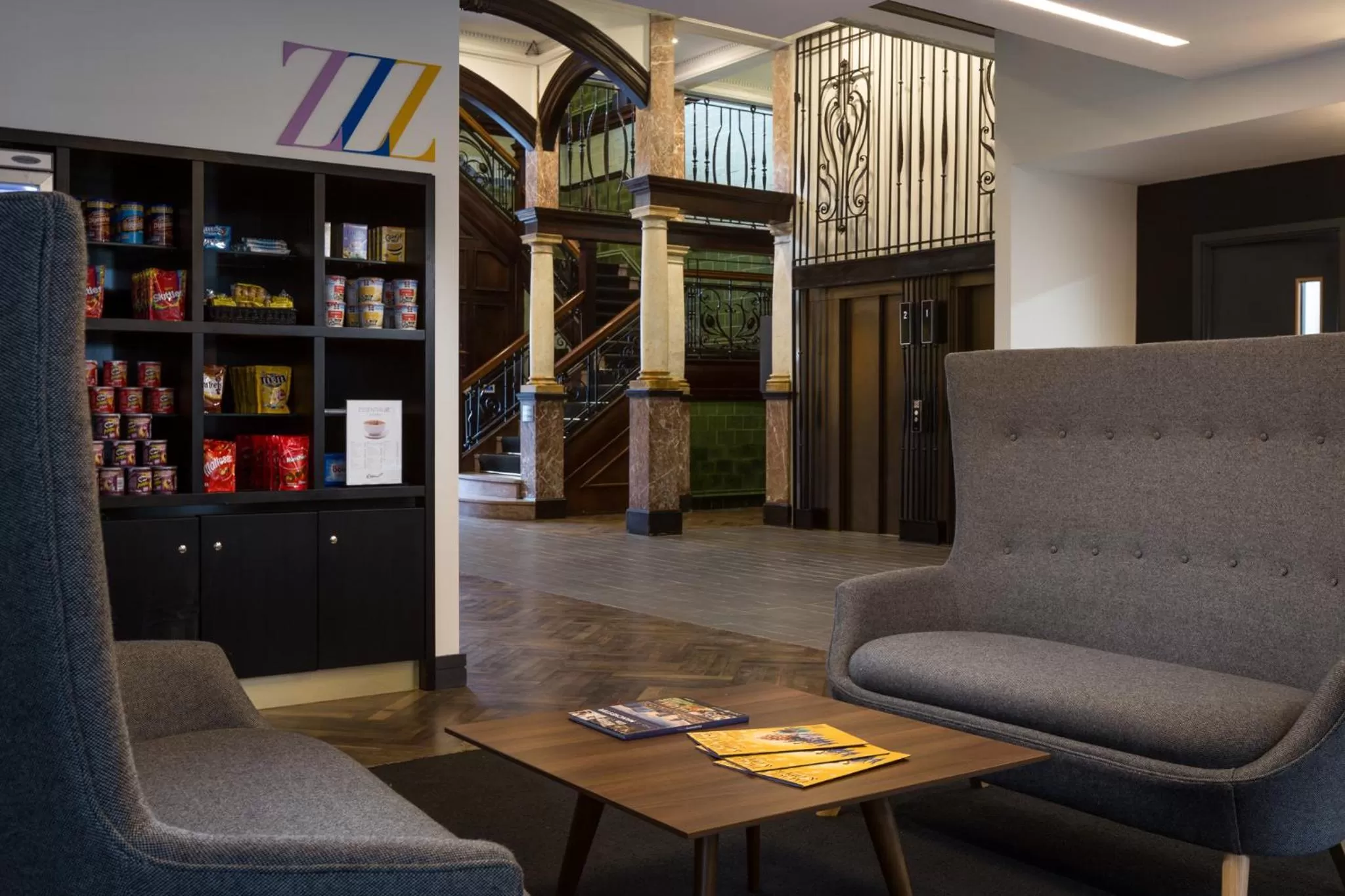 Lobby or reception in Roomzzz Manchester Victoria