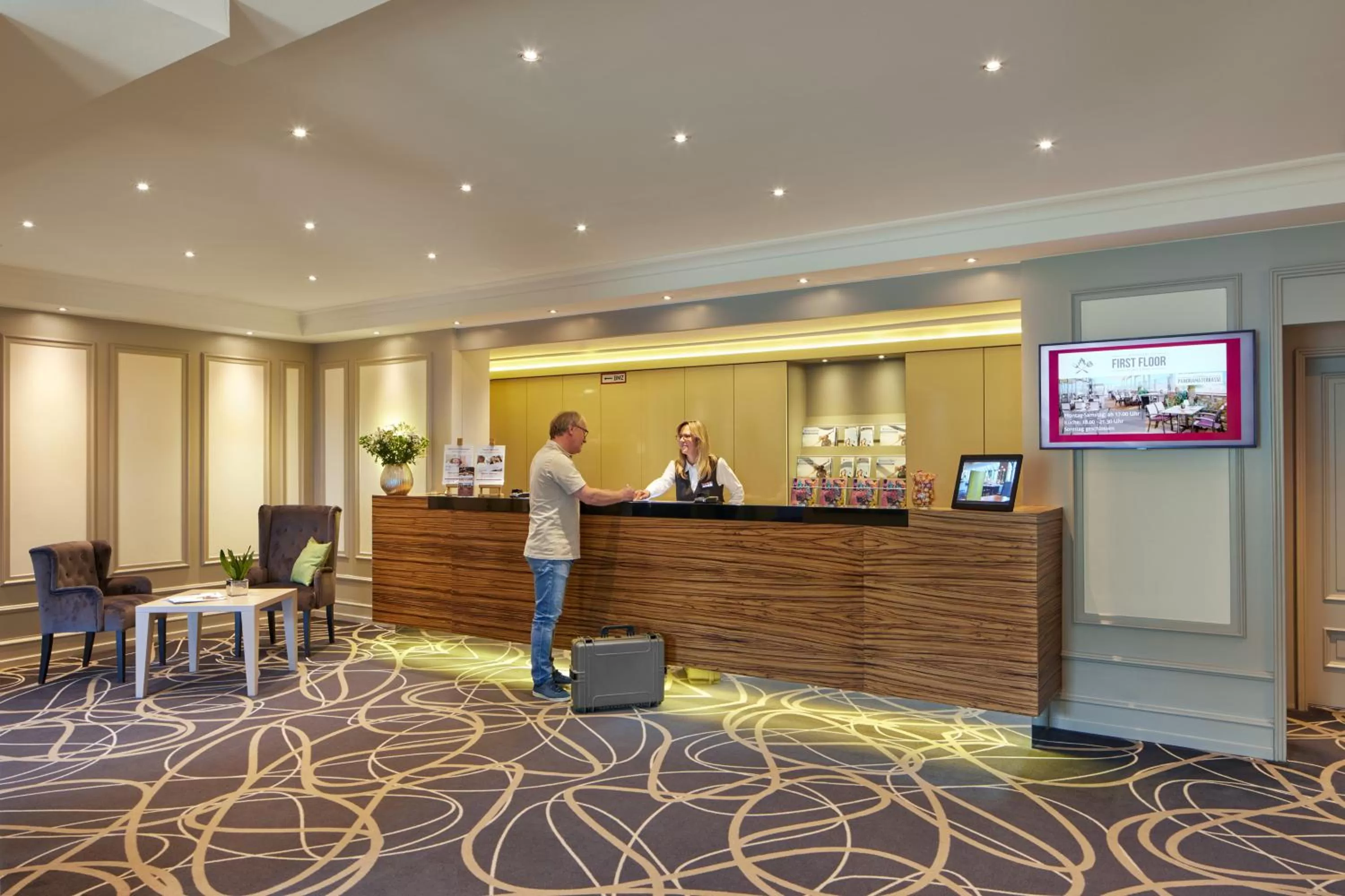 Lobby or reception in Best Western Plus Arosa Hotel