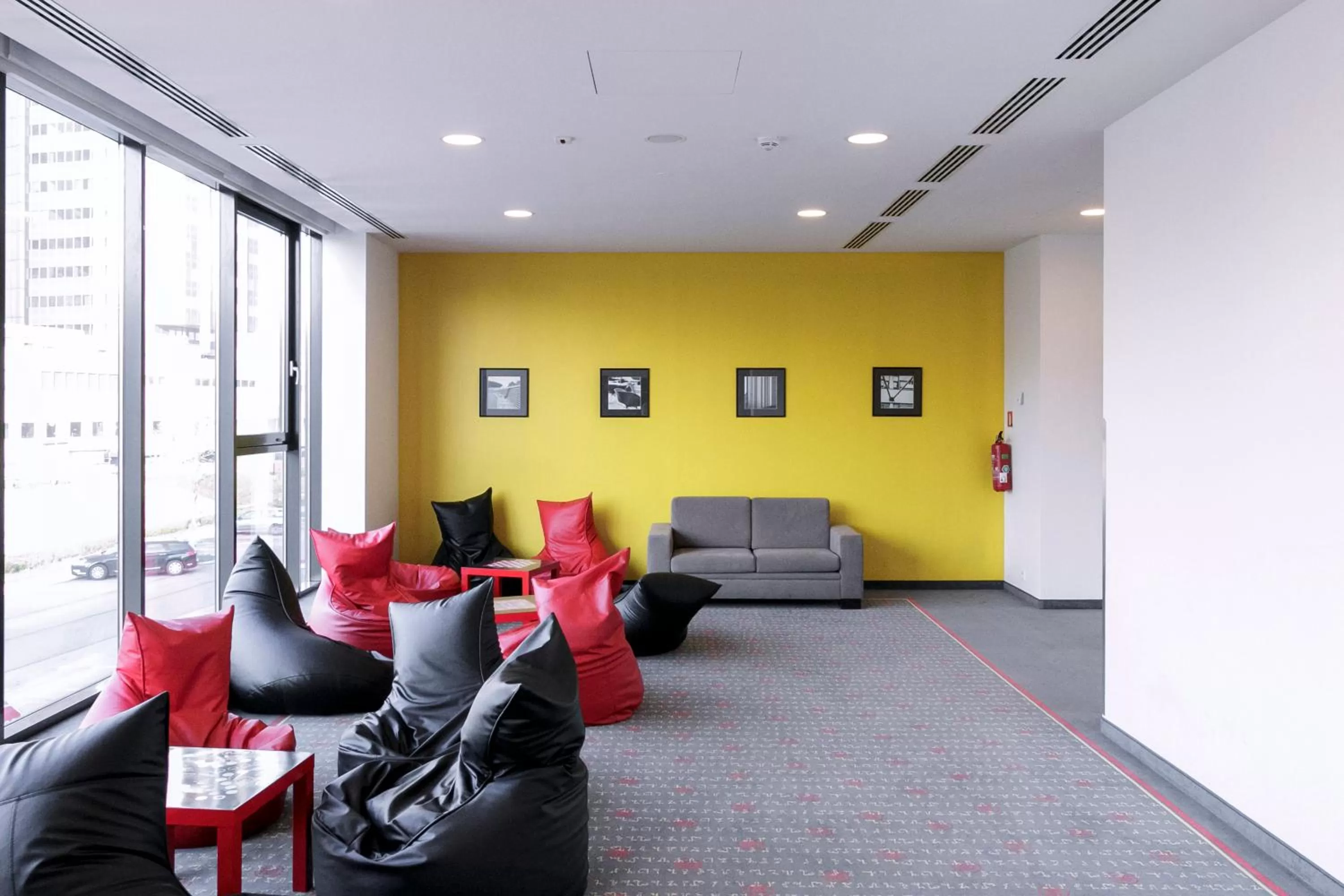 Business facilities in Vienna House Easy by Wyndham Katowice