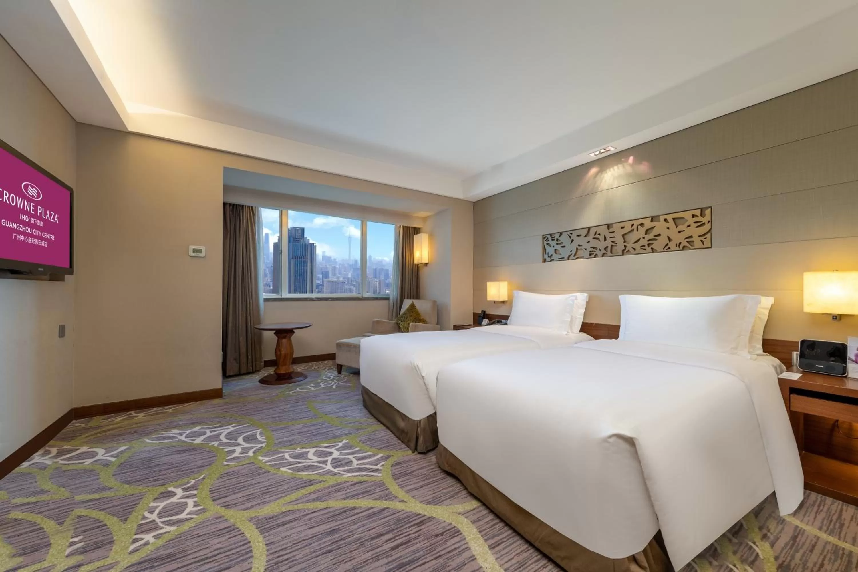 Photo of the whole room, Bed in Crowne Plaza Guangzhou City Centre by IHG