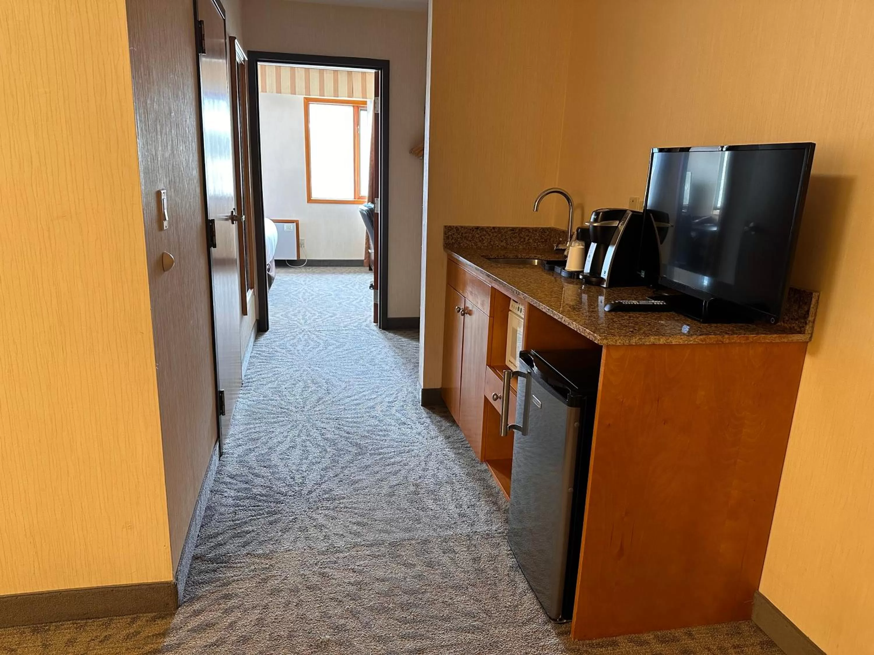 Kitchen or kitchenette in Chateau Canmore
