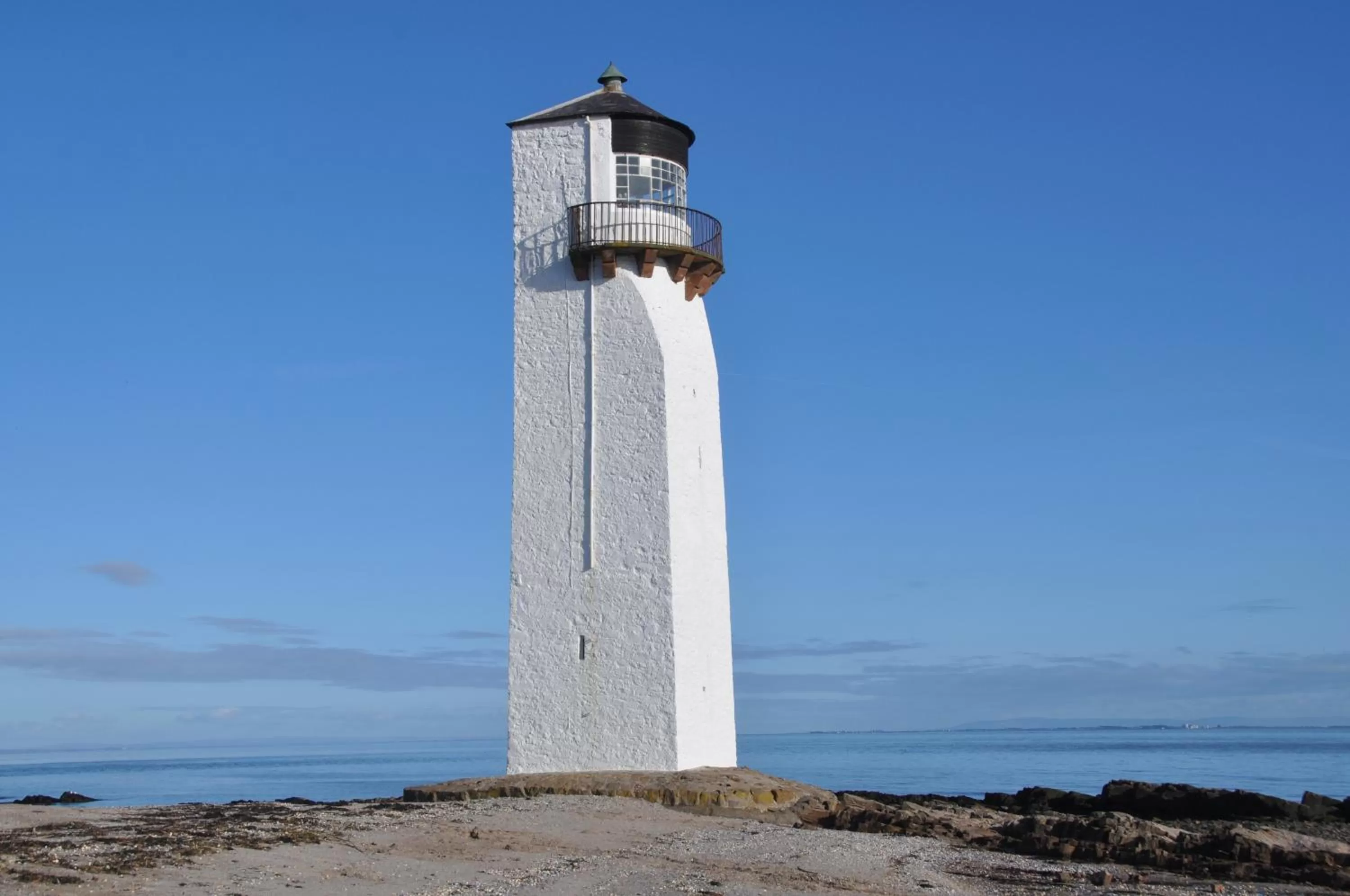 Nearby landmark in Caledonian Hotel