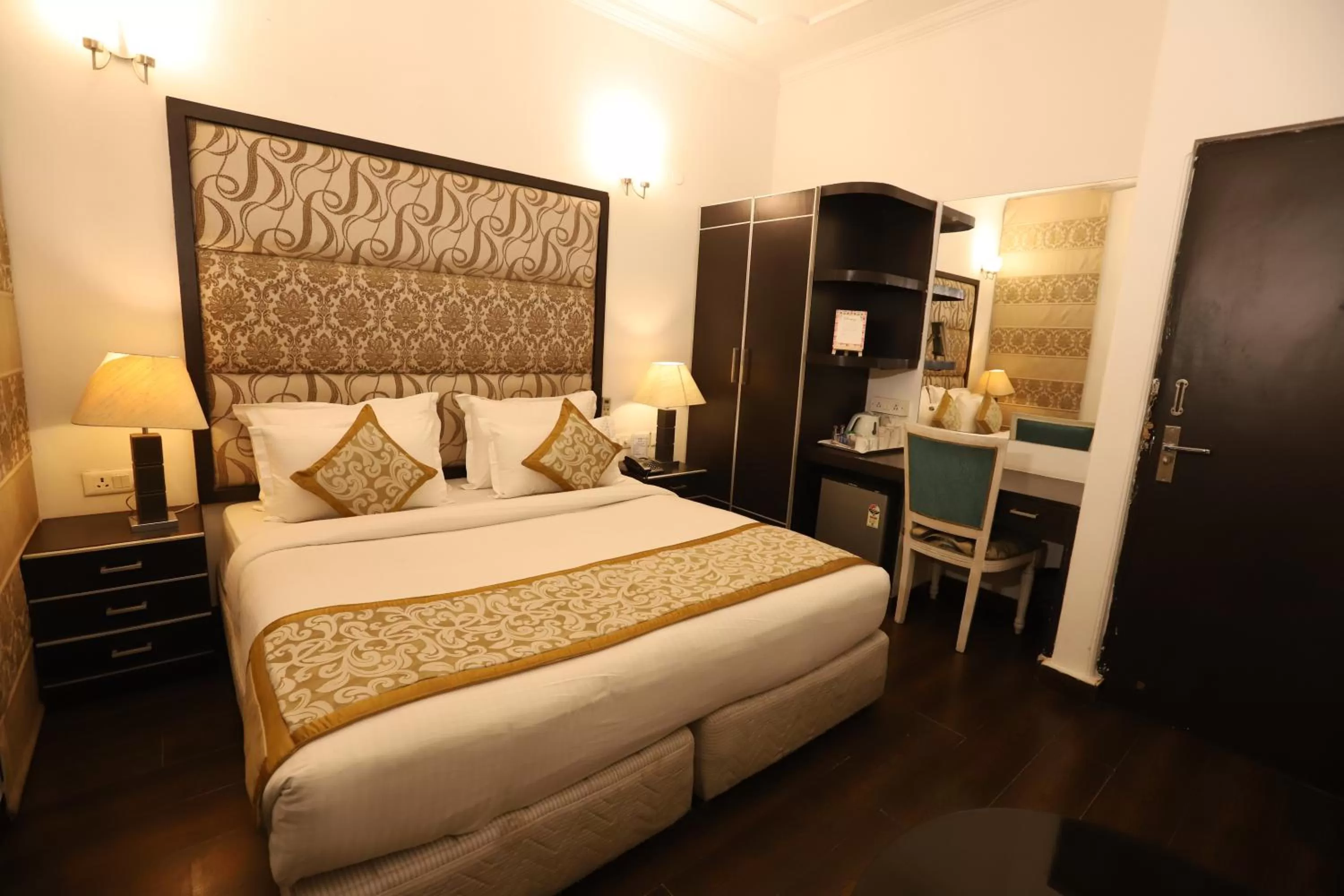 Bed in Hotel Capitol Hills - Greater Kailash Delhi